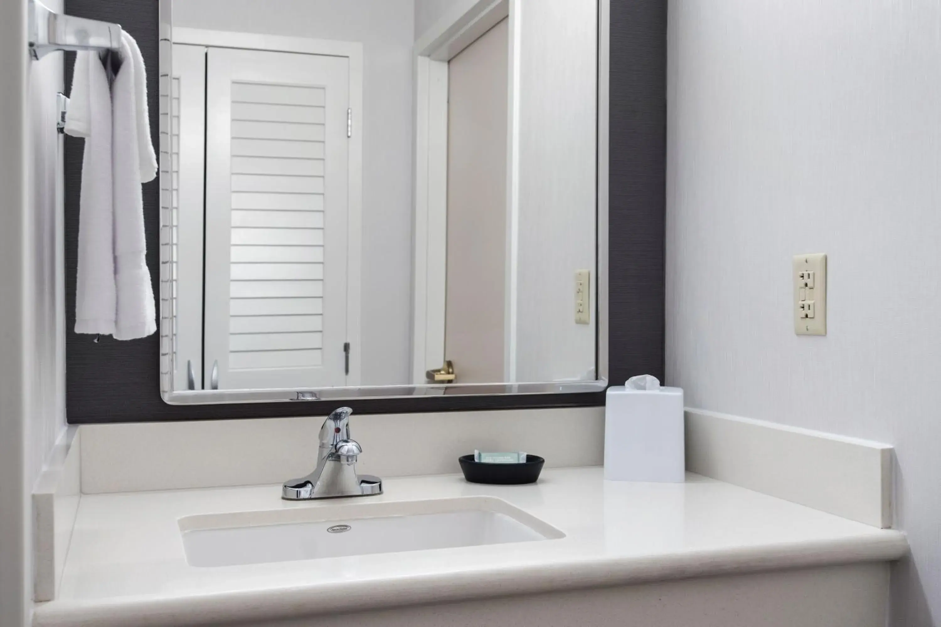 Double Room with Two Double Beds - Hearing Accessible in Courtyard Philadelphia Plymouth Meeting Double Room with Two Double Beds - Hearing Accessible in Courtyard Philadelphia Plymouth Meeting