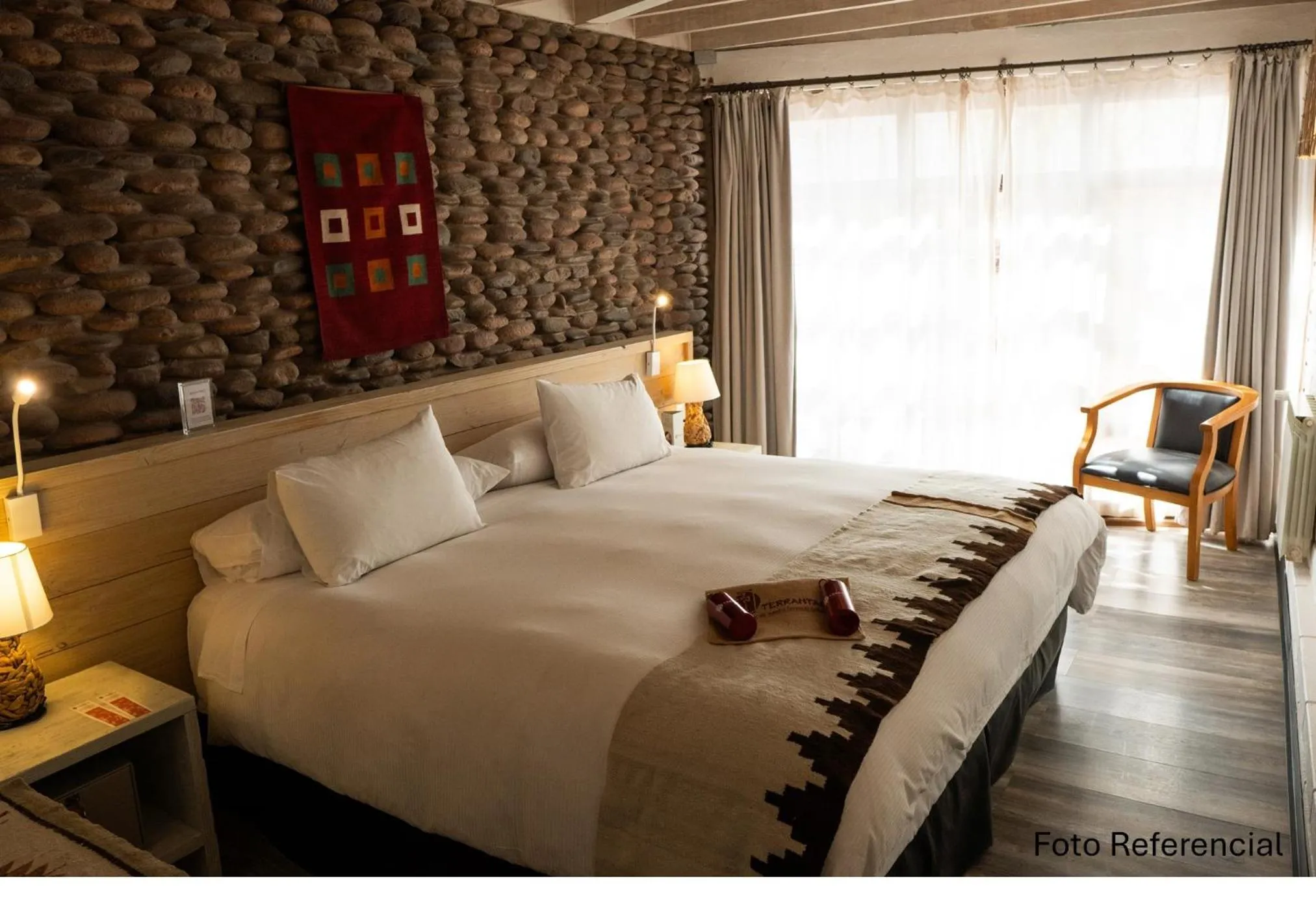 Decorative detail, Bed in Terrantai Lodge