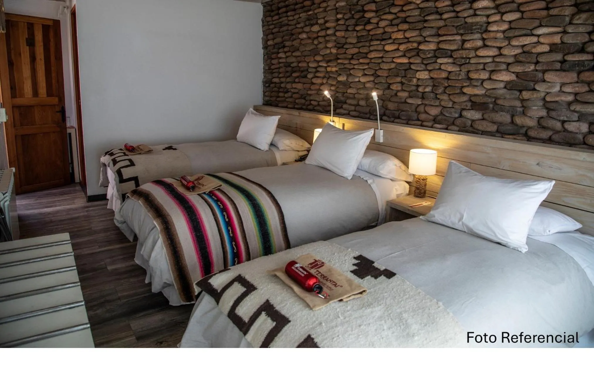 Decorative detail, Bed in Terrantai Lodge