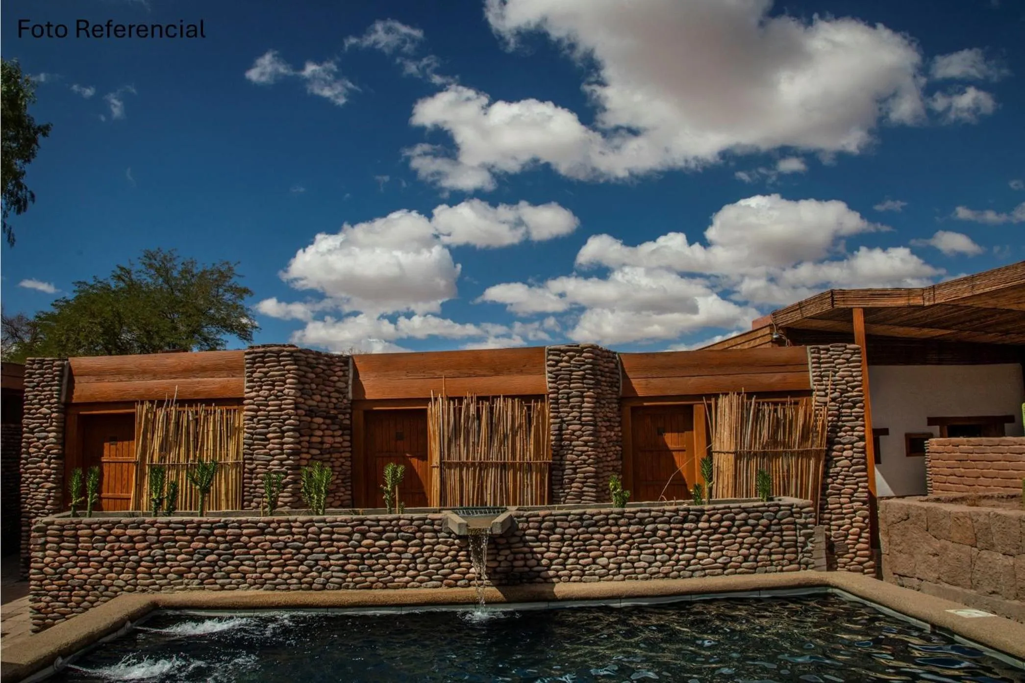 Swimming pool in Terrantai Lodge