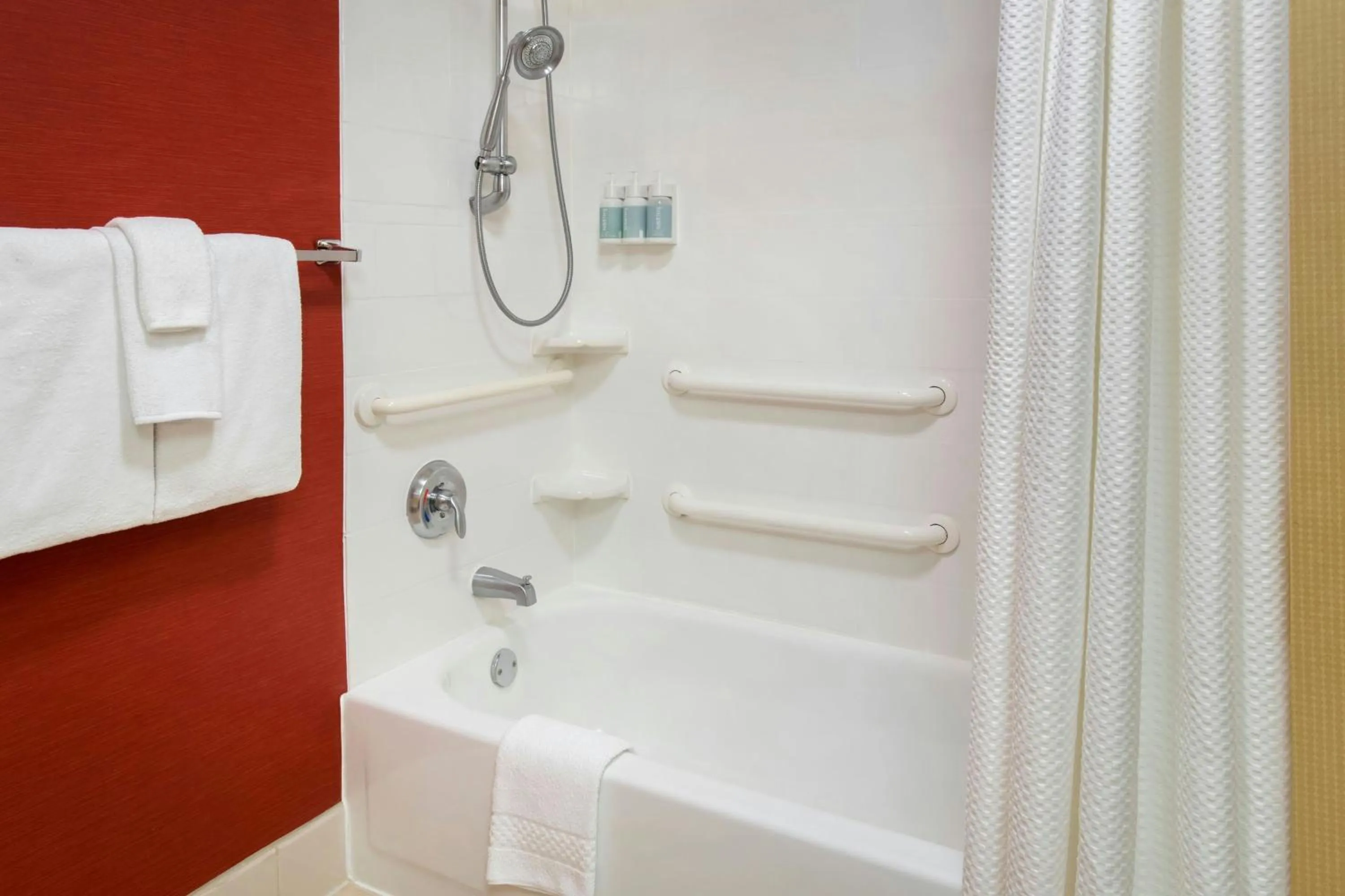 Bathroom in Courtyard by Marriott Mt. Laurel