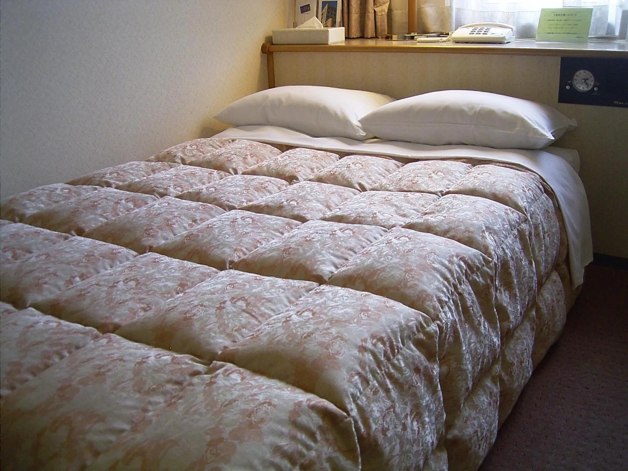 Bed in Ageo Tobu Hotel