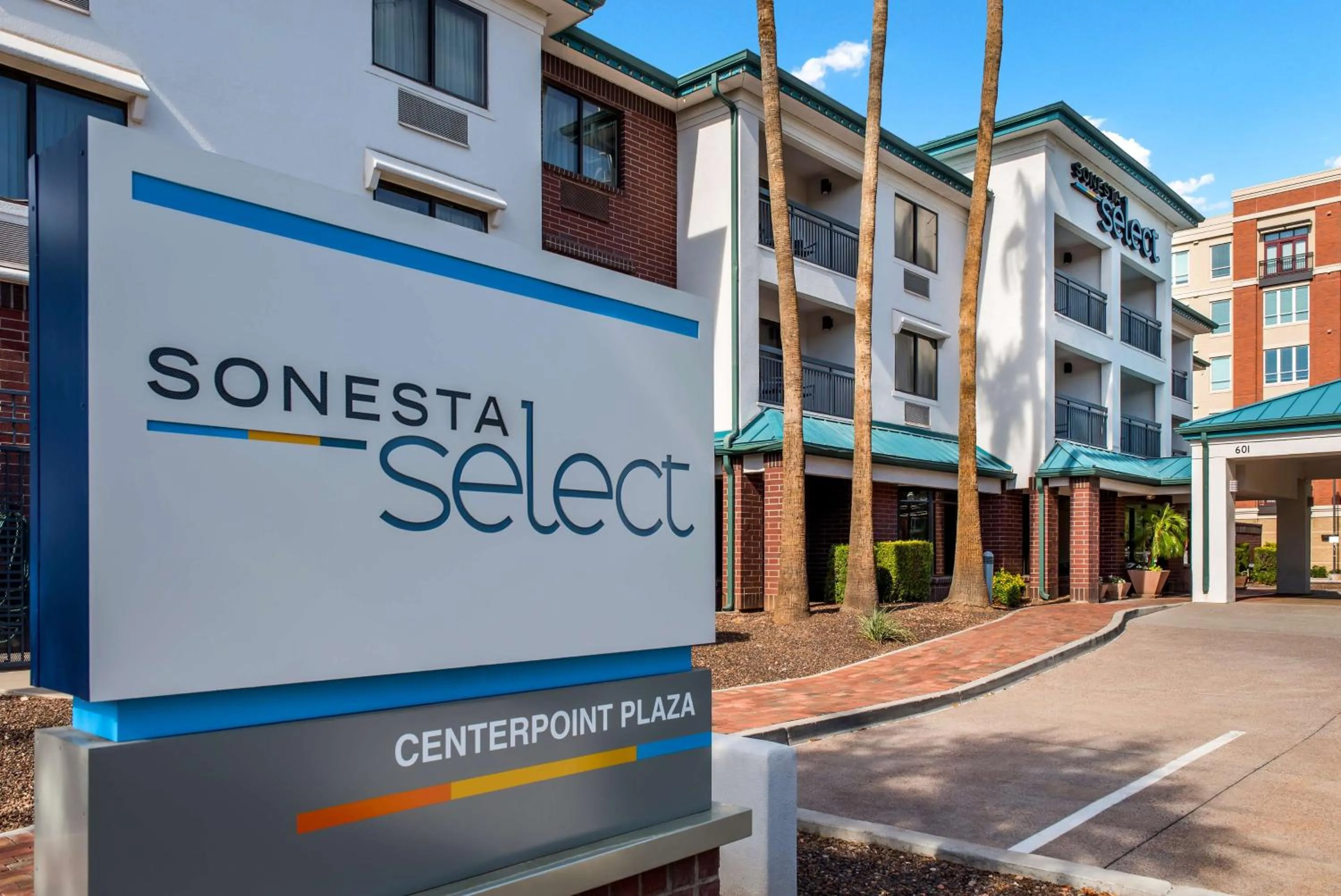 Property building in Sonesta Select Tempe Downtown