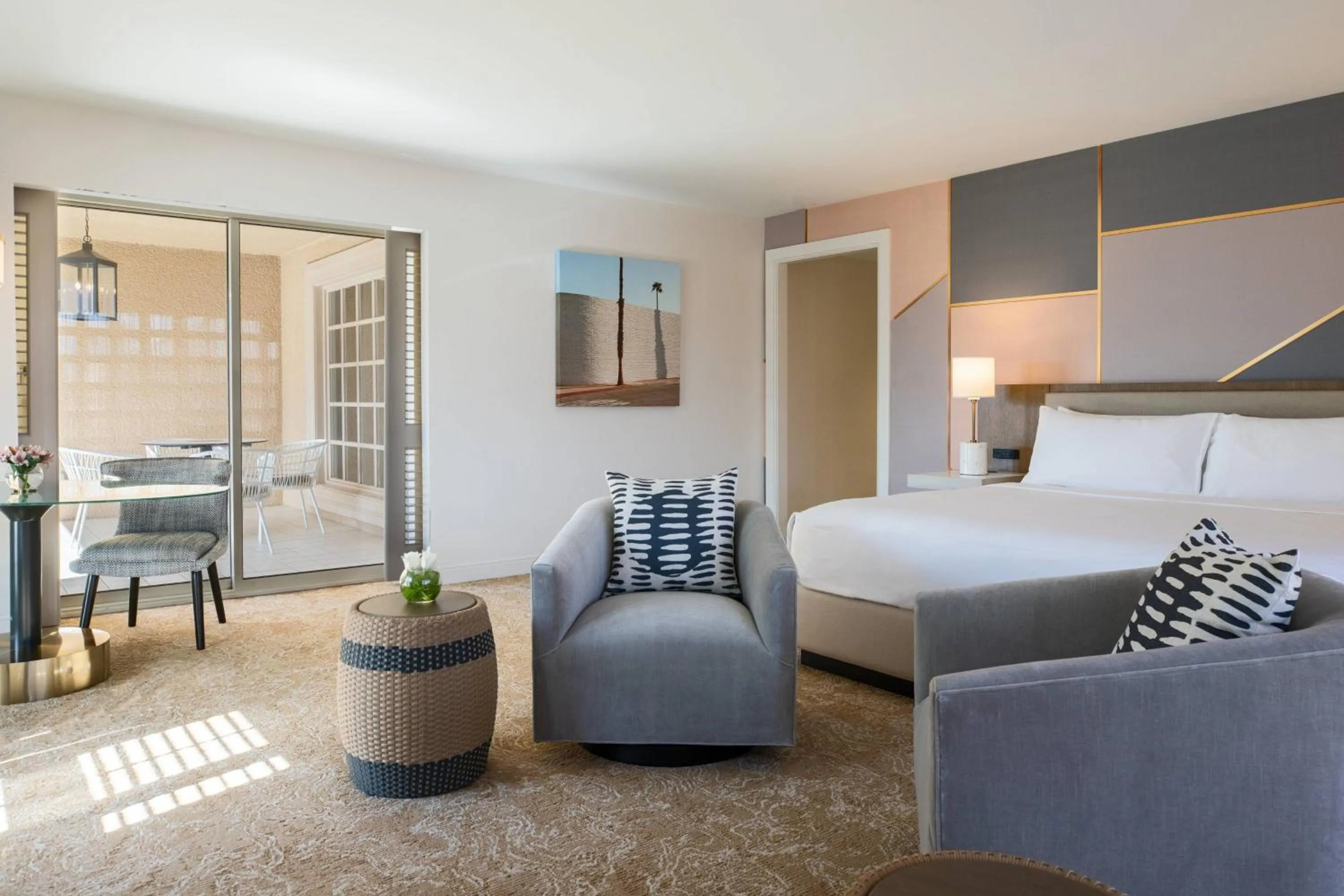 Photo of the whole room, Bed in Renaissance Esmeralda Resort & Spa, Indian Wells