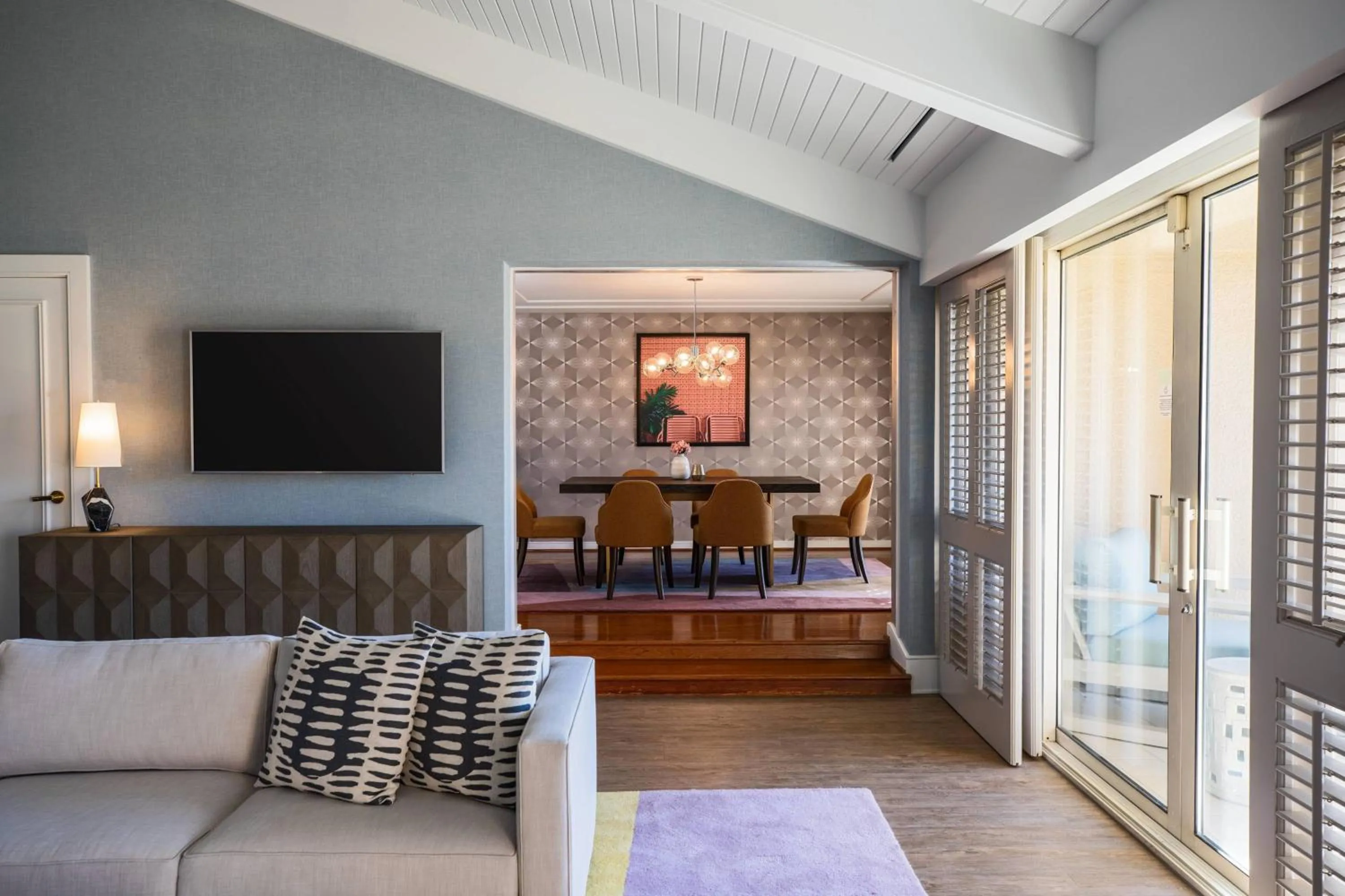 Photo of the whole room, Bed in Renaissance Esmeralda Resort & Spa, Indian Wells