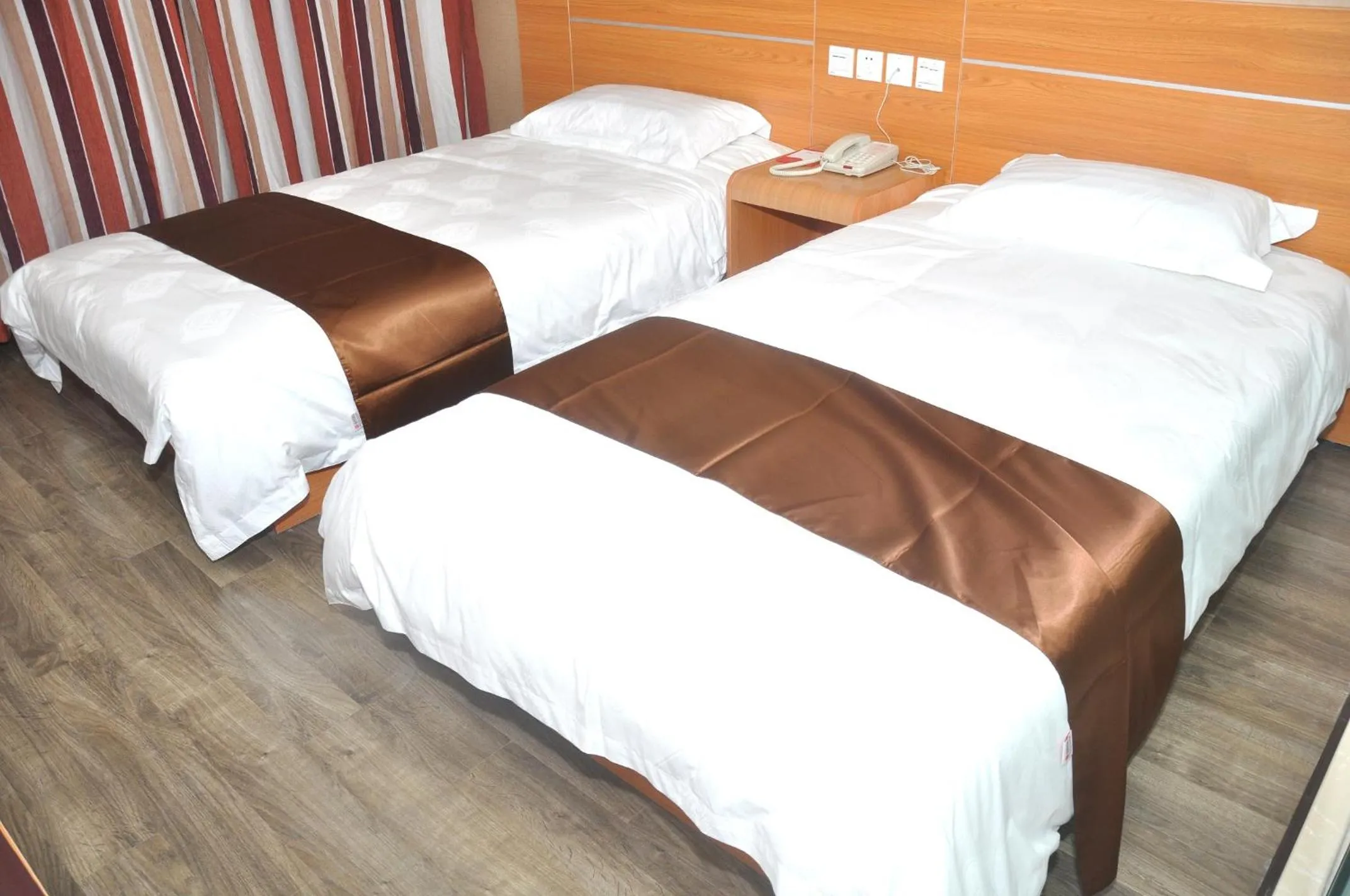 Bed in Thank Inn Chain Hotel Shandong Qingdao Junfeng Road