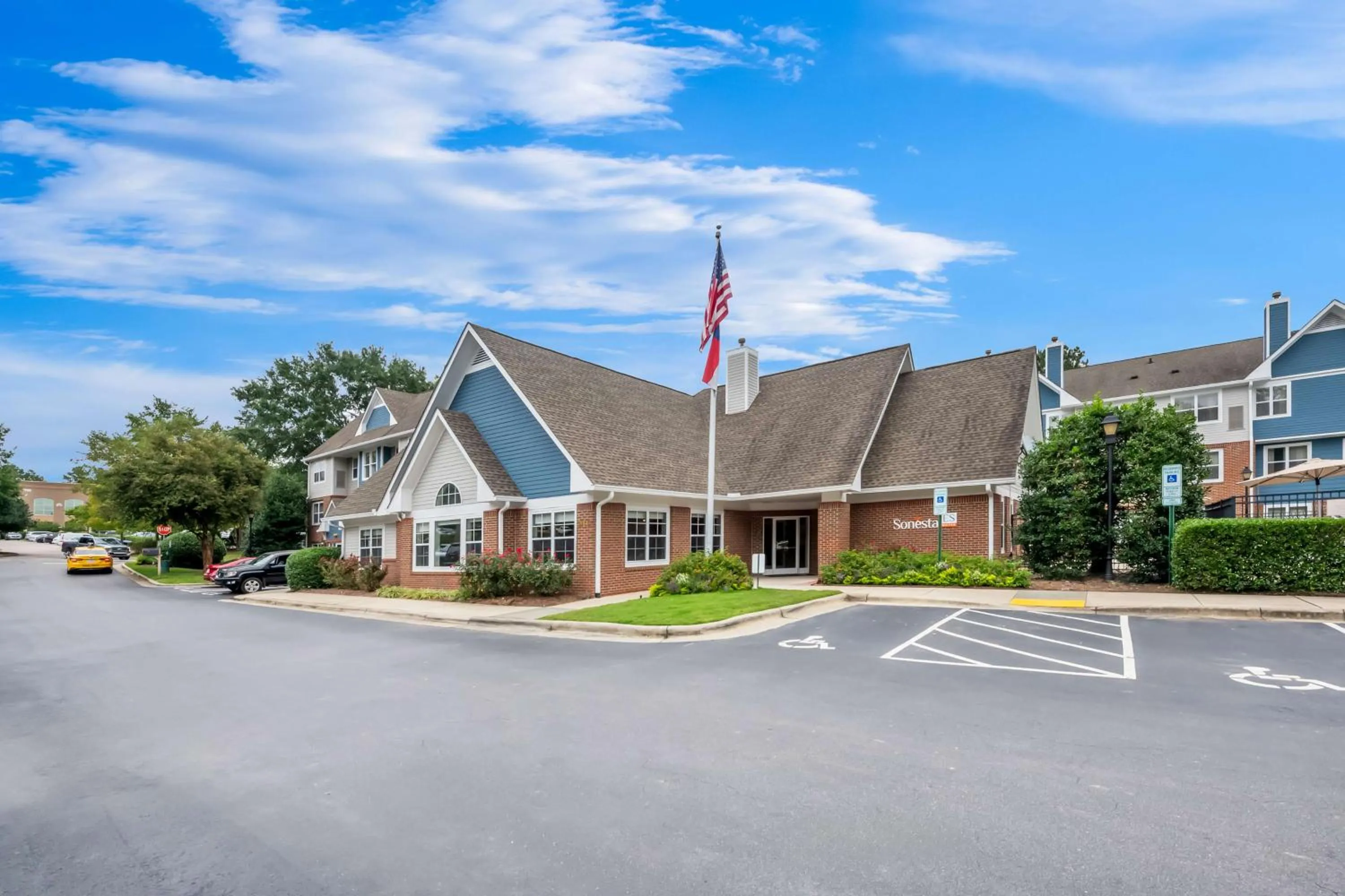 Property building in Sonesta ES Suites Raleigh Cary
