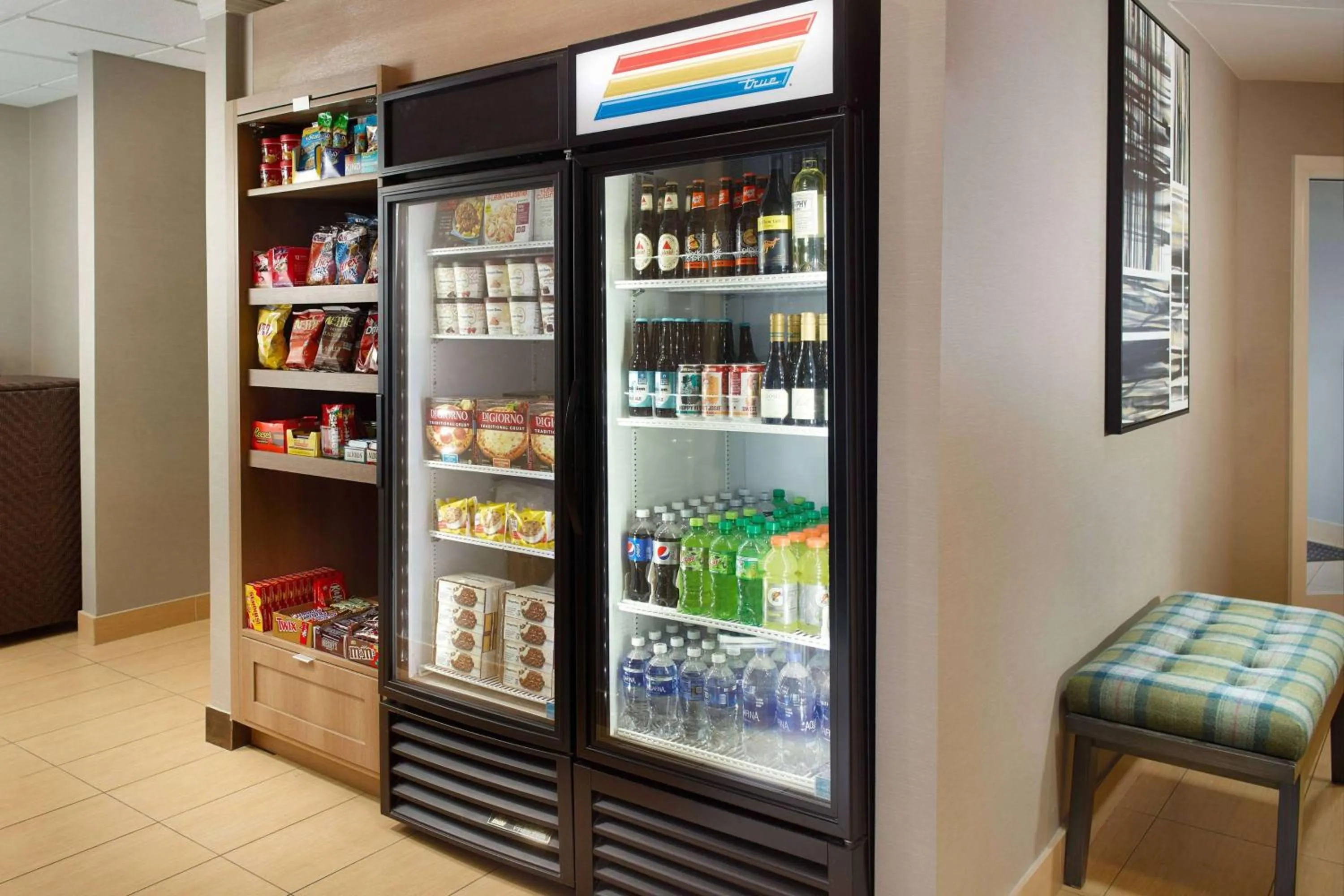 Restaurant/places to eat in Sonesta ES Suites Raleigh Cary