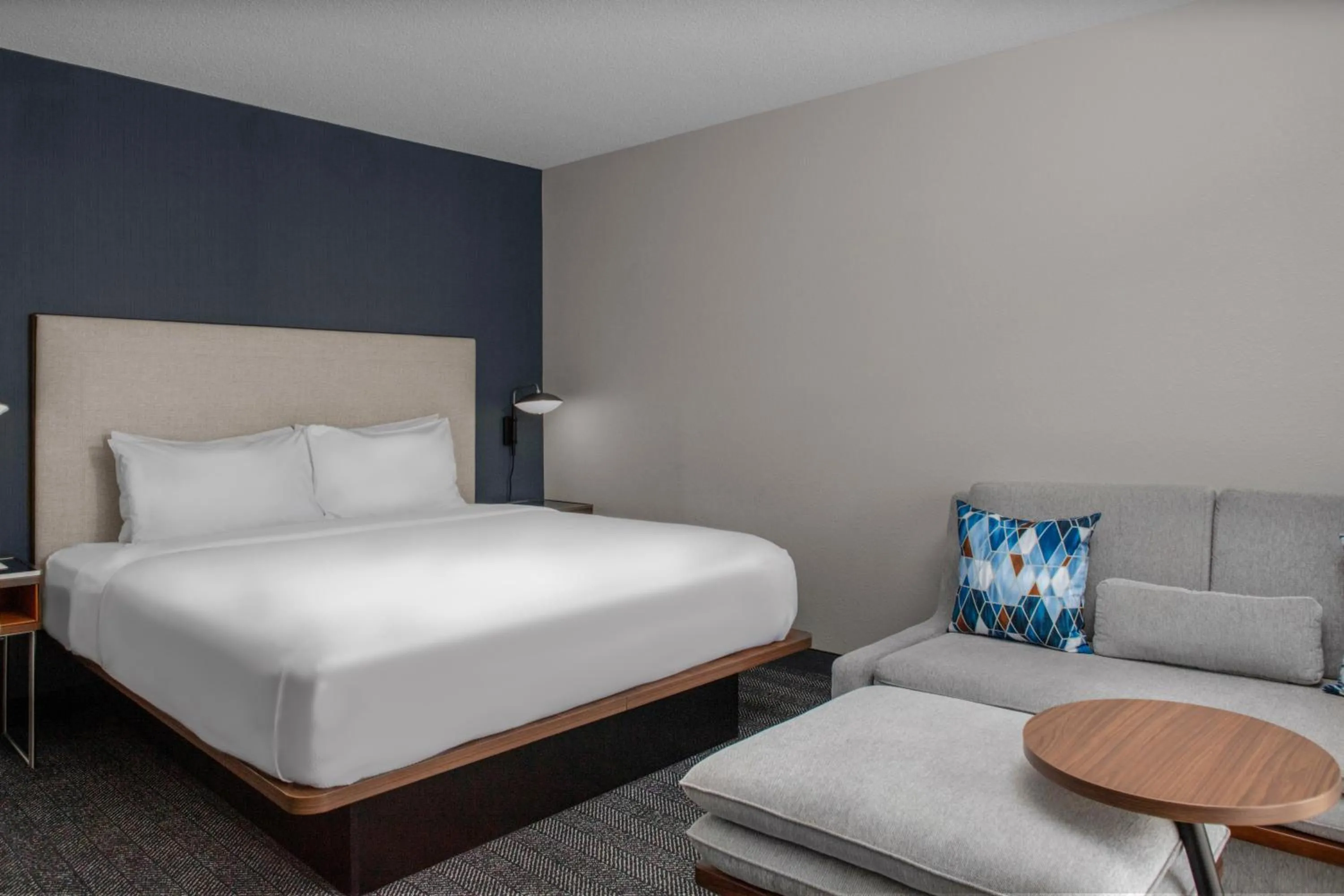 Bed in Courtyard by Marriott Richmond Northwest