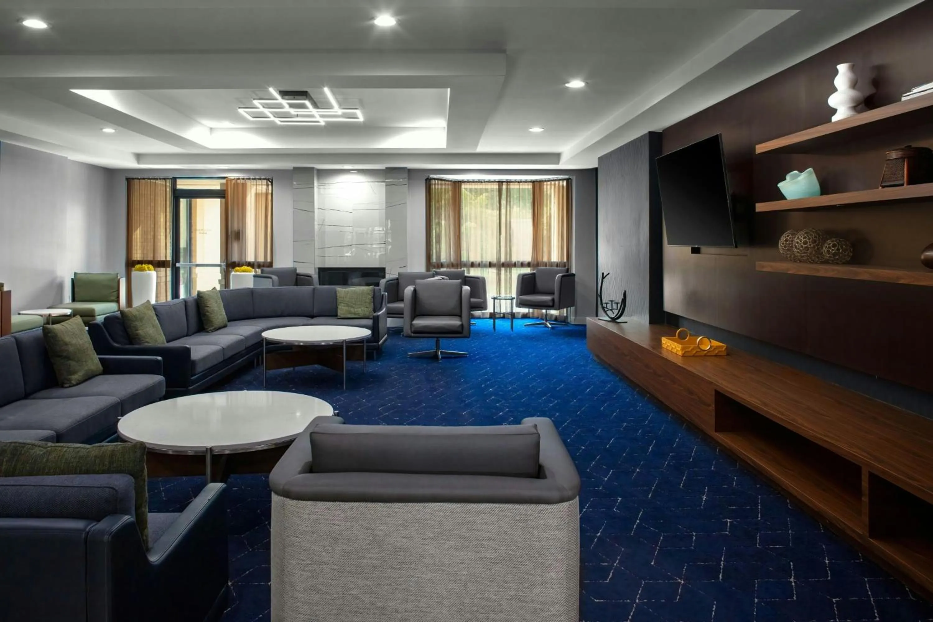Lobby or reception in Courtyard by Marriott Richmond Northwest