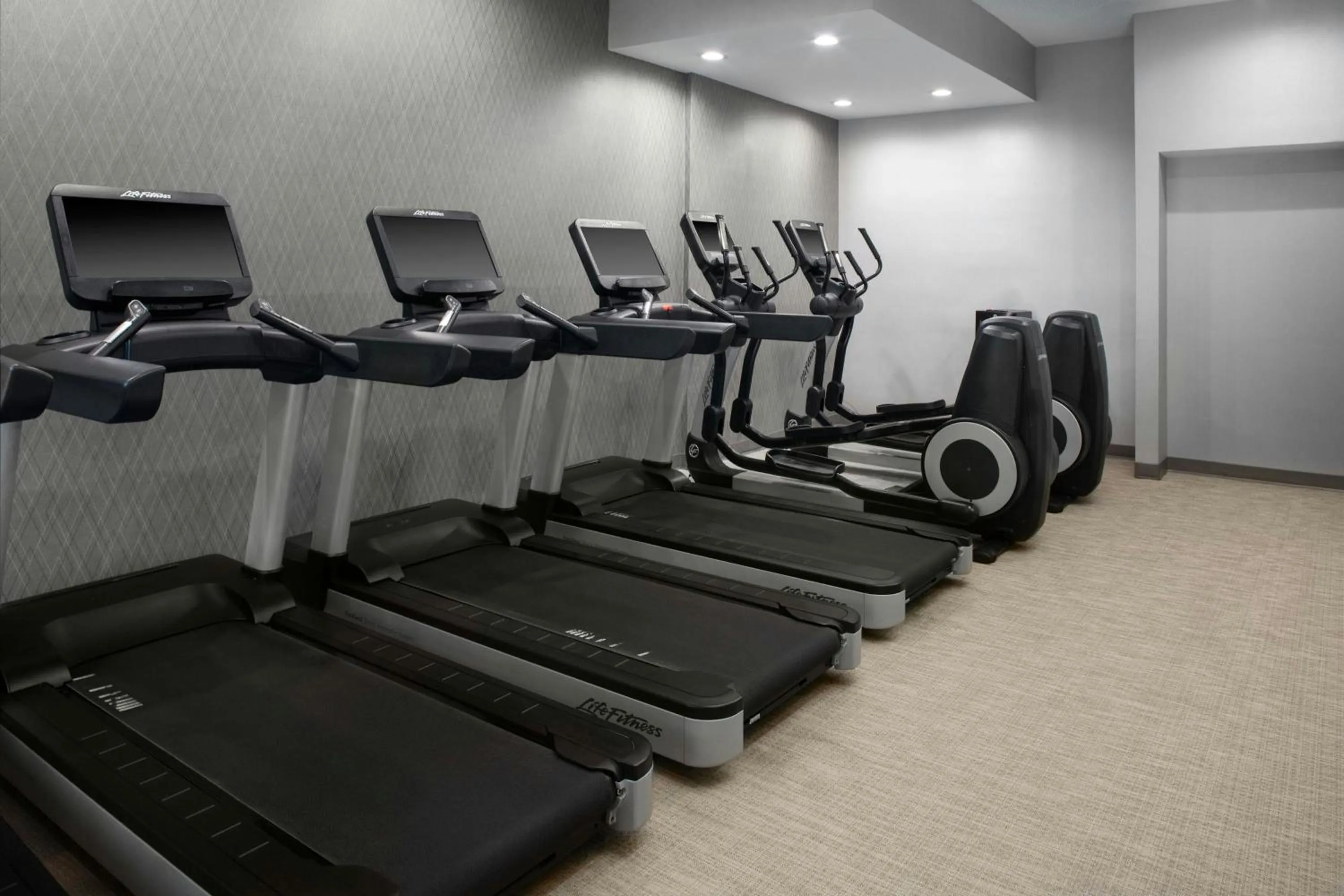 Fitness centre/facilities in Courtyard by Marriott Richmond Northwest