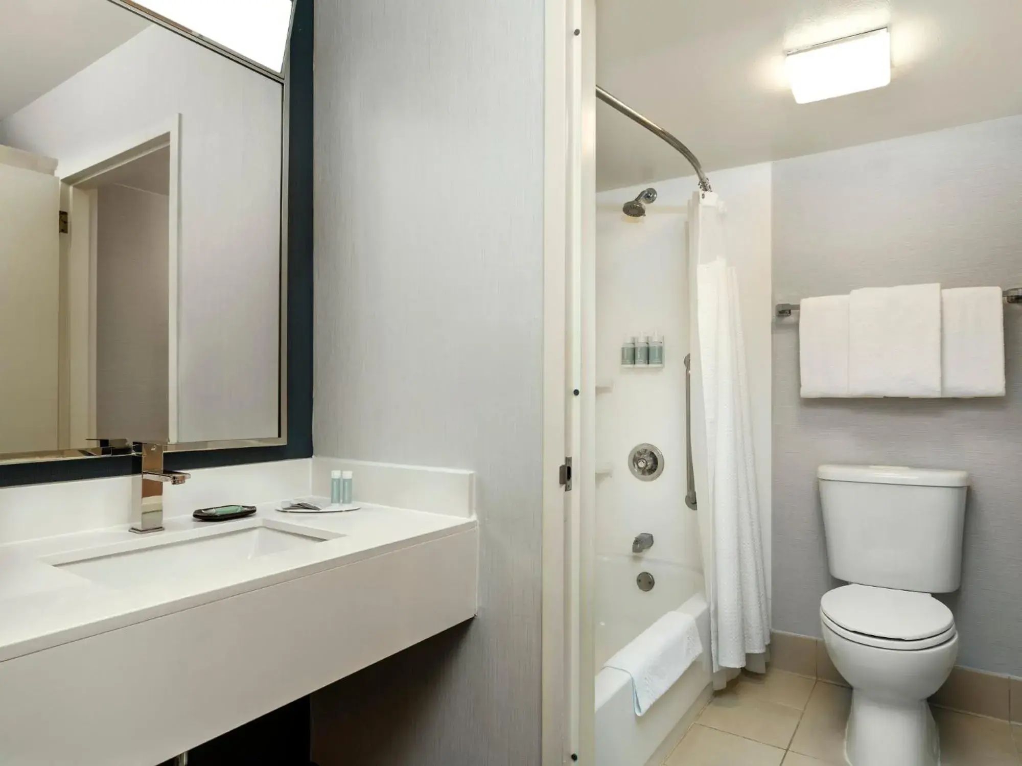 1 Bedroom 2 room Suite, 2 Doubles in Courtyard Sacramento Airport Natomas 1 Bedroom 2 room Suite, 2 Doubles in Courtyard Sacramento Airport Natomas