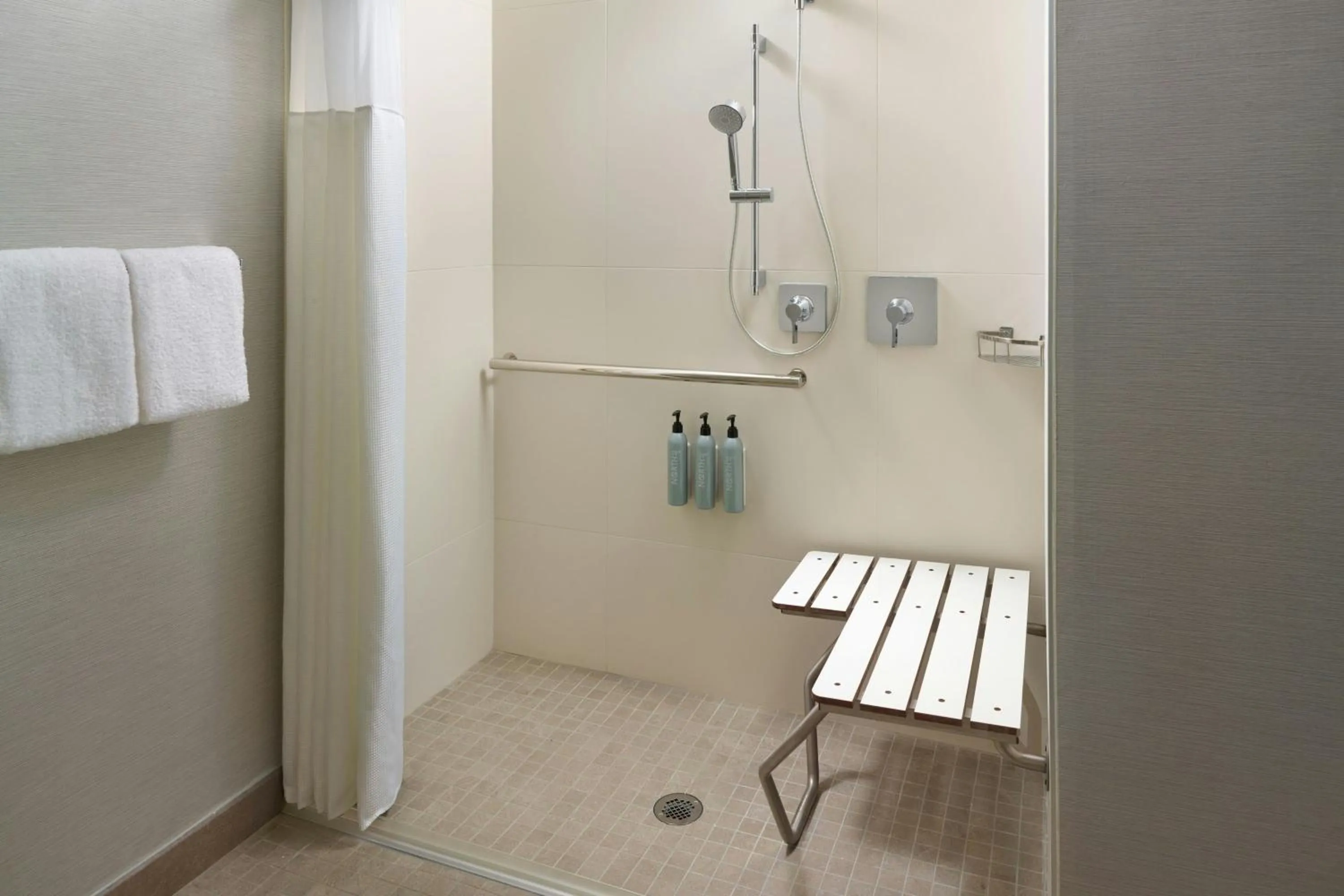 Bathroom in Courtyard by Marriott San Antonio Riverwalk