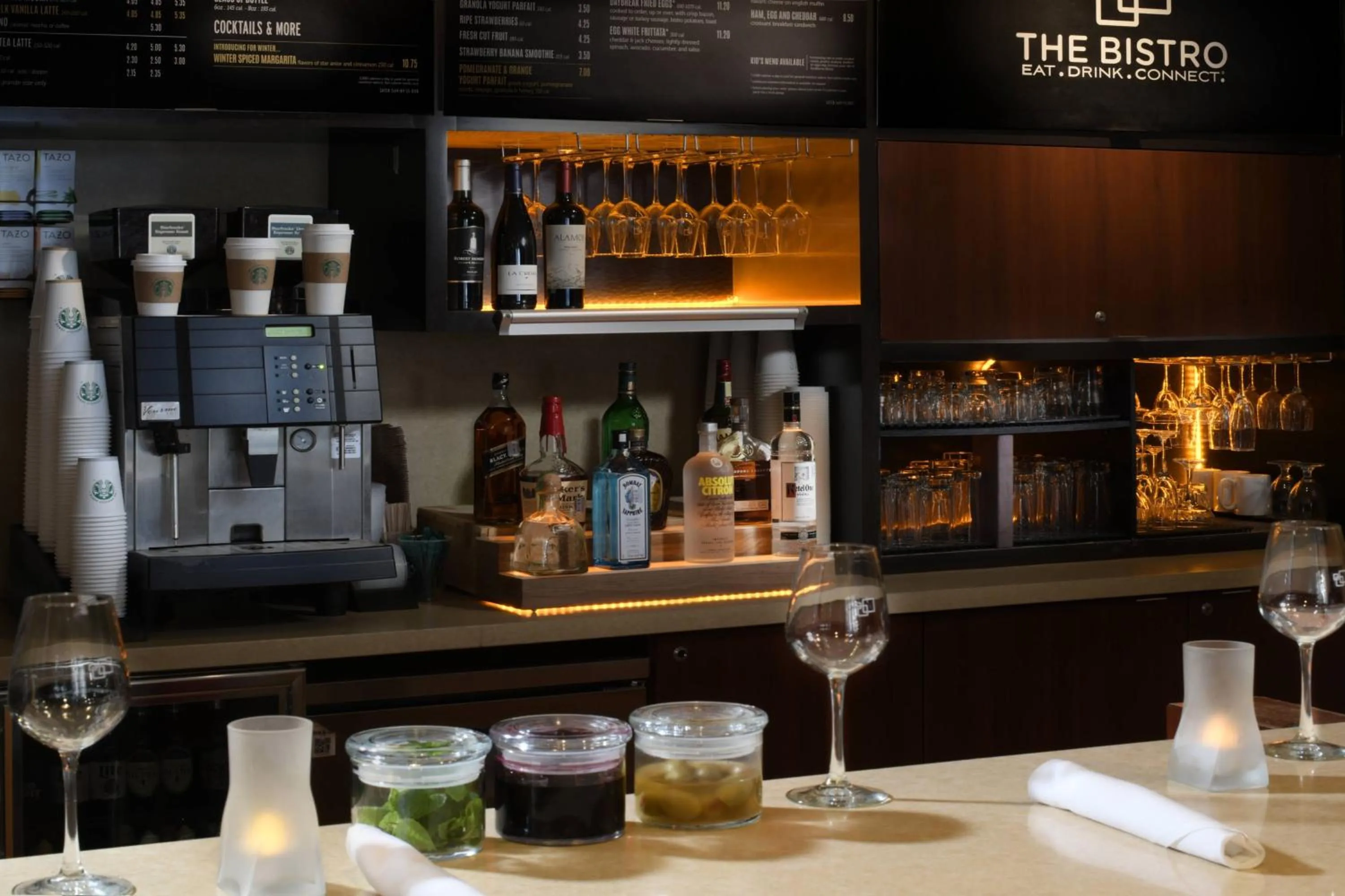 Lounge or bar in Courtyard by Marriott San Antonio Riverwalk