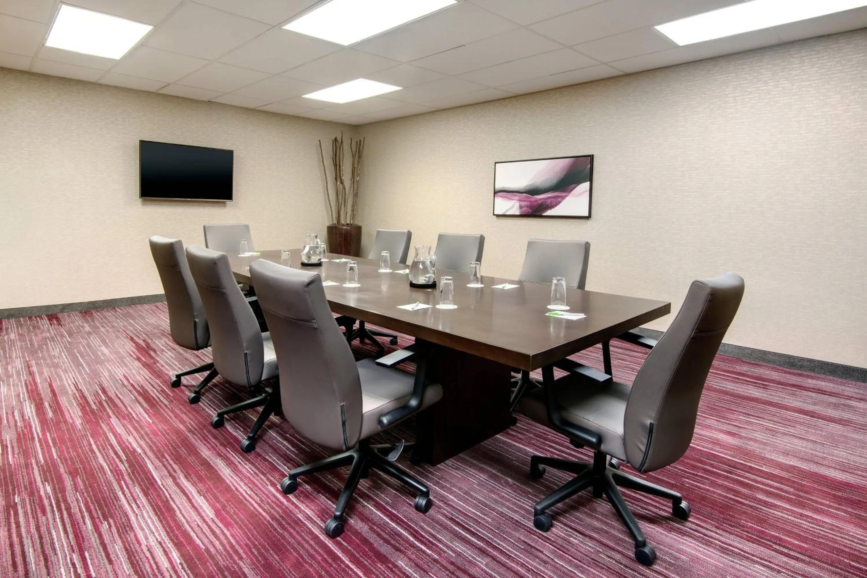 Meeting/conference room in Courtyard by Marriott Savannah Midtown