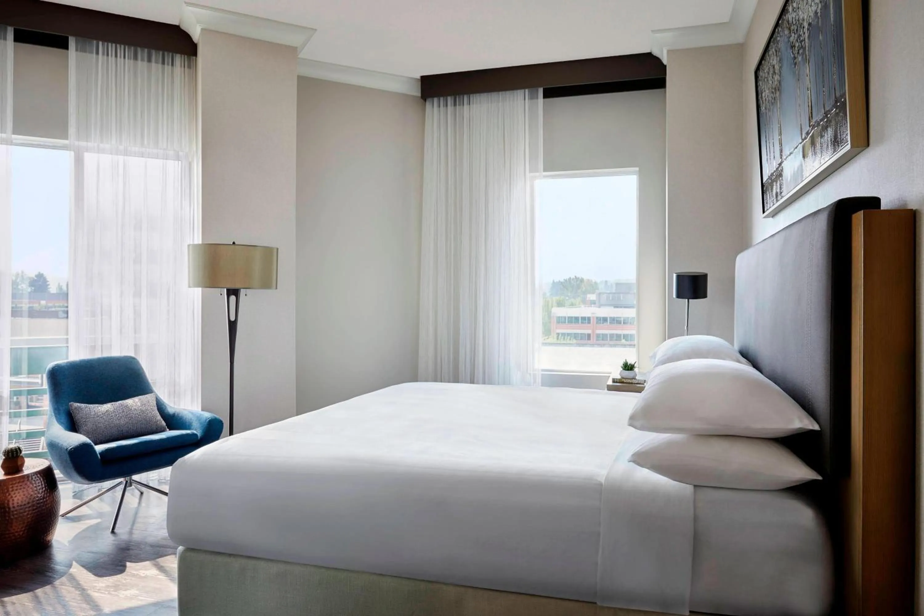 Bedroom, Bed in Seattle Marriott Redmond