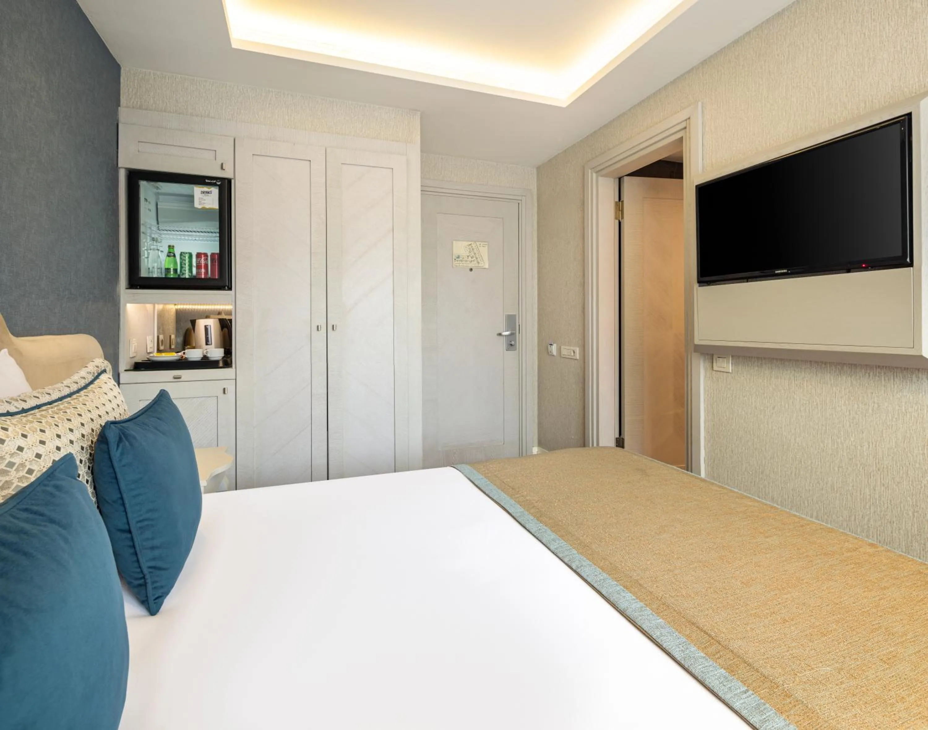 Bed in AHC Old City Hotel