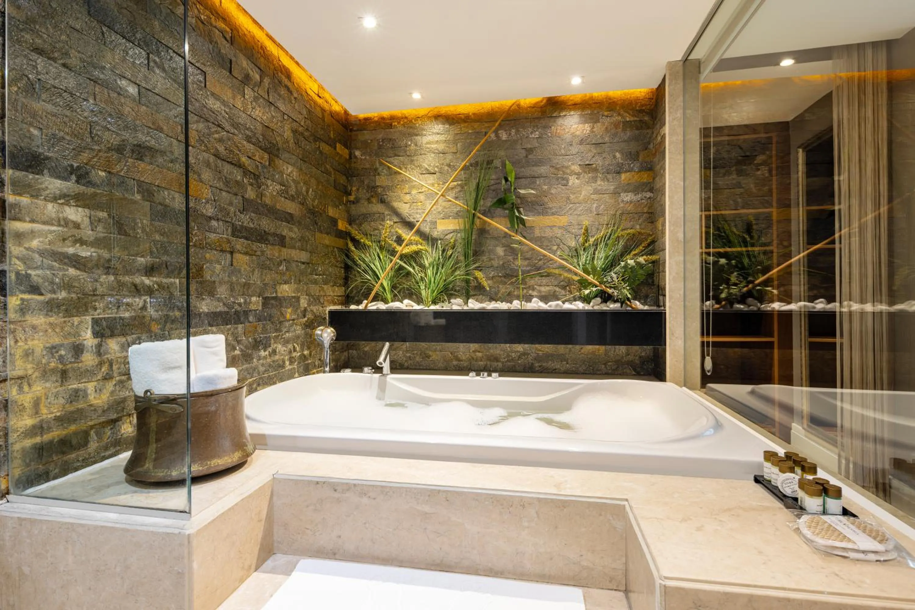 Bathroom in AHC Old City Hotel