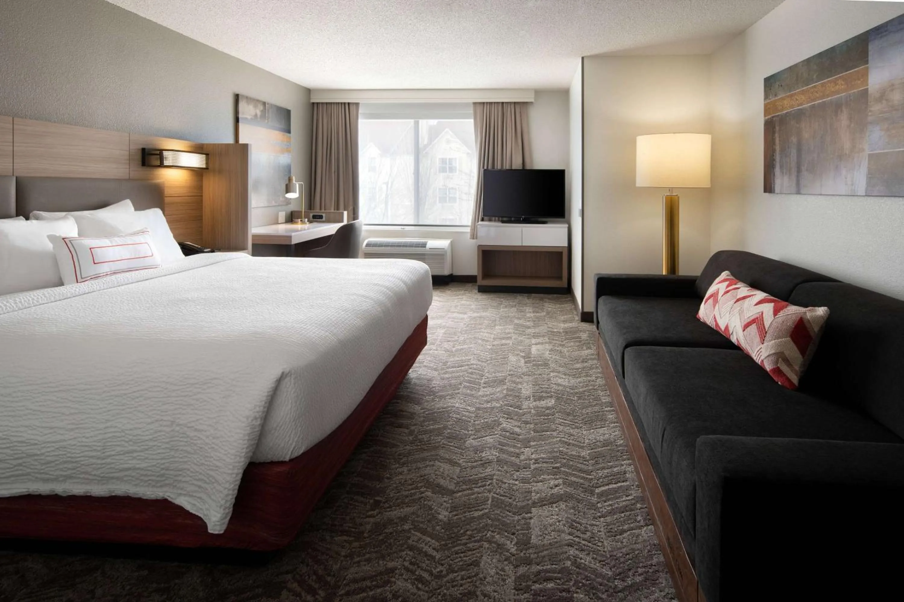 Photo of the whole room, Bed in Sonesta Select Seattle Renton Suites