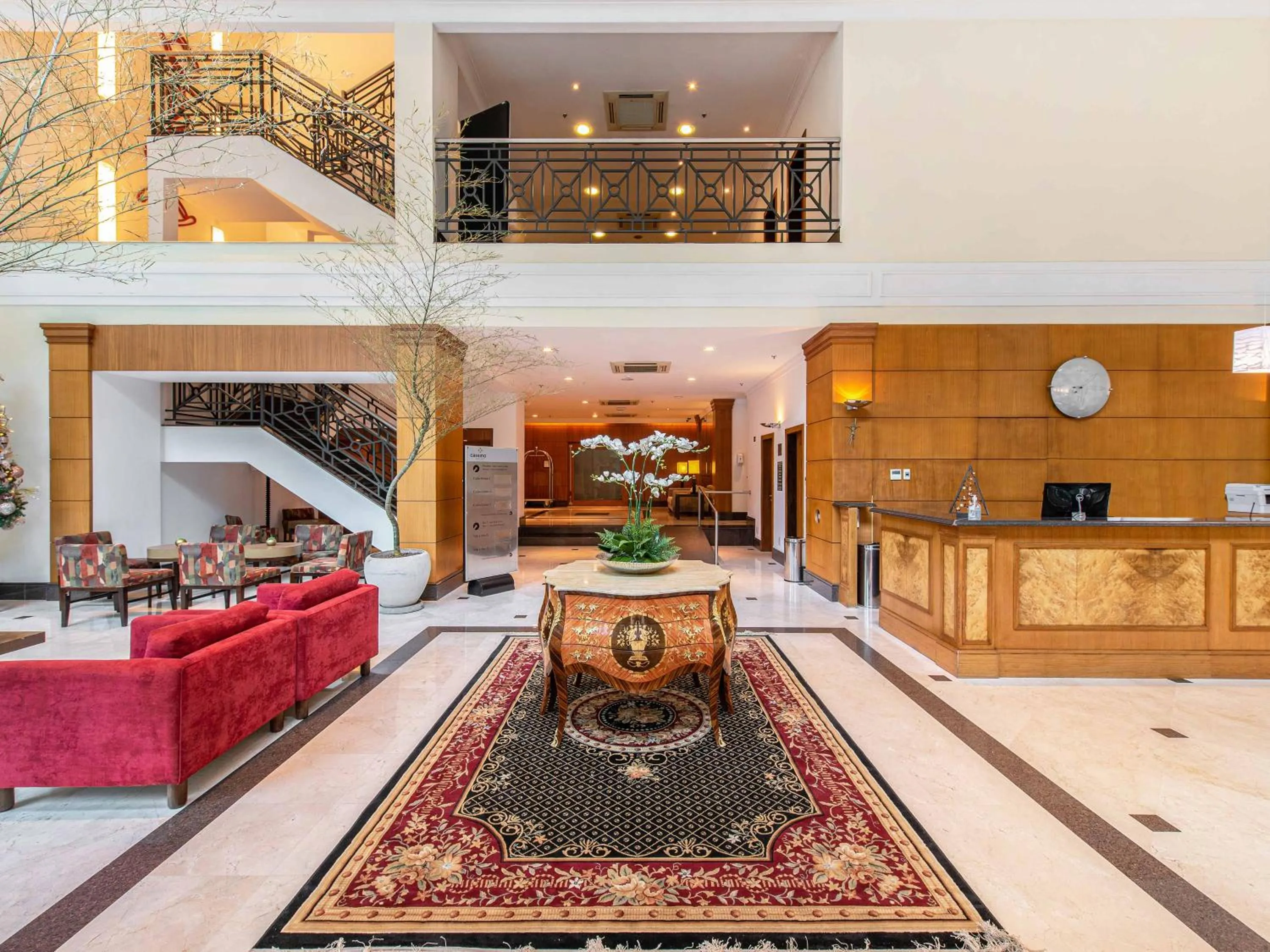 Facade/entrance in Hotel Cassino Tower Campinas Cambuí By Nacional Inn