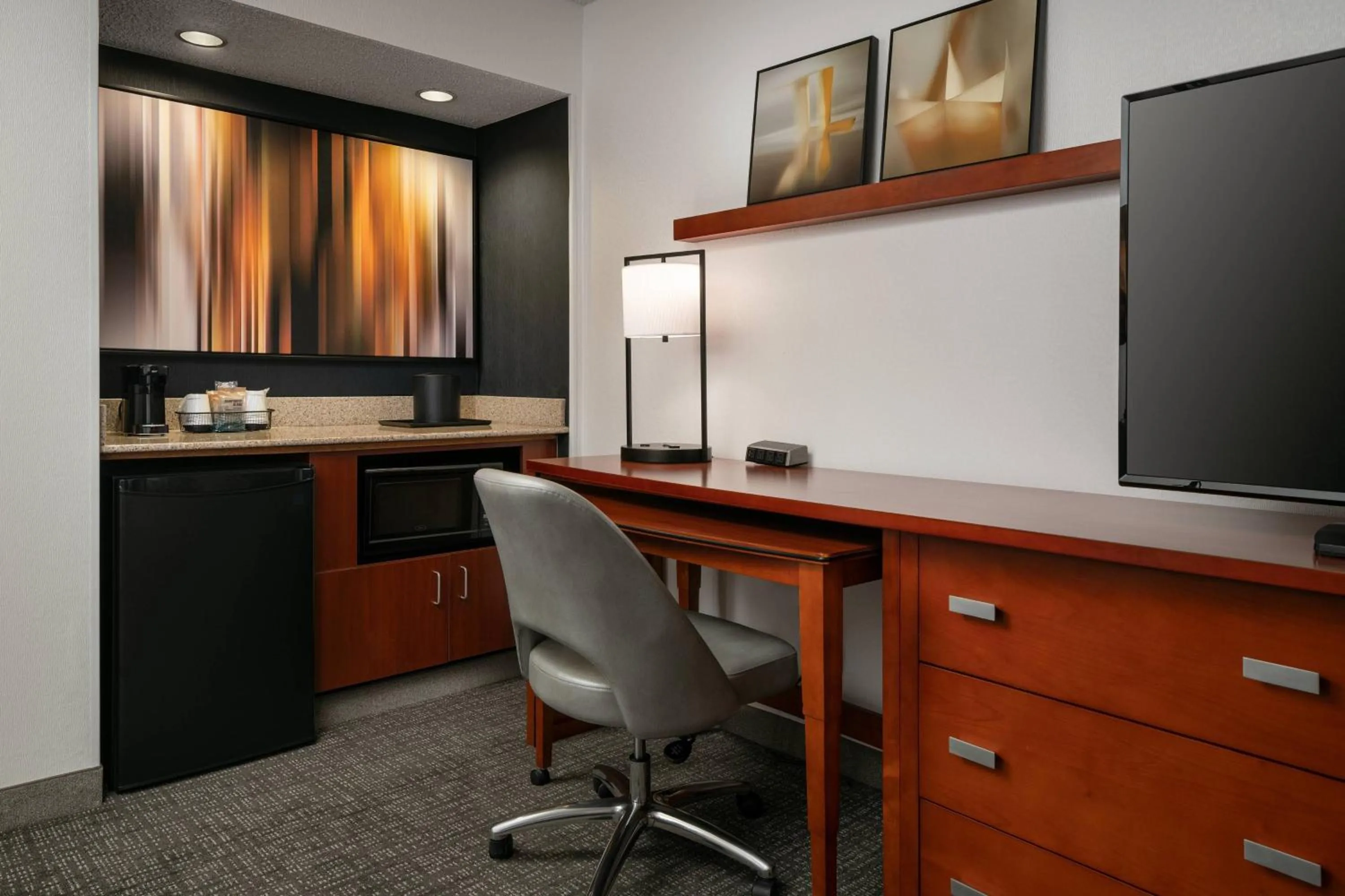 Lounge or bar in Courtyard Fremont Silicon Valley