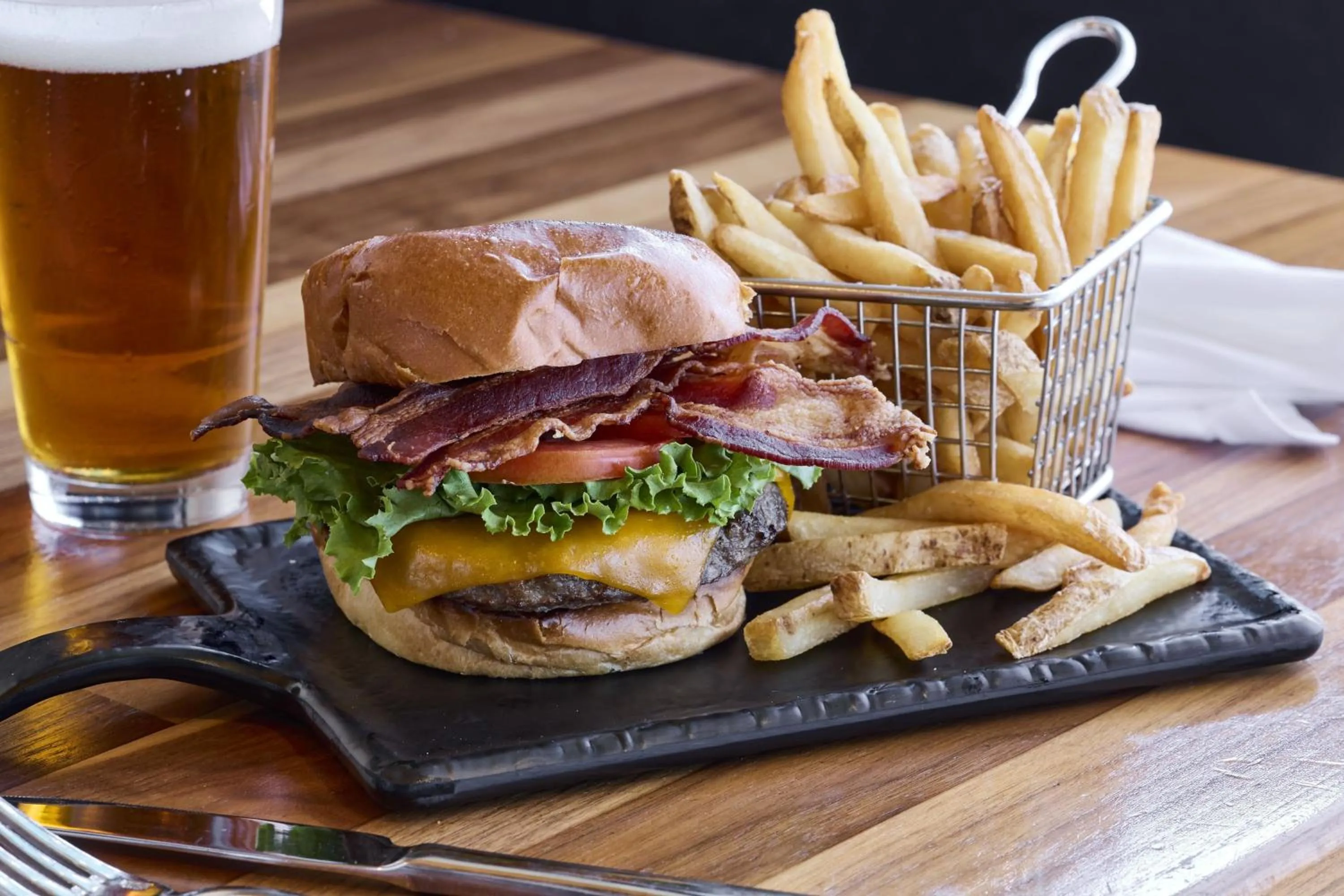 Lounge or bar in Santa Clara Marriott