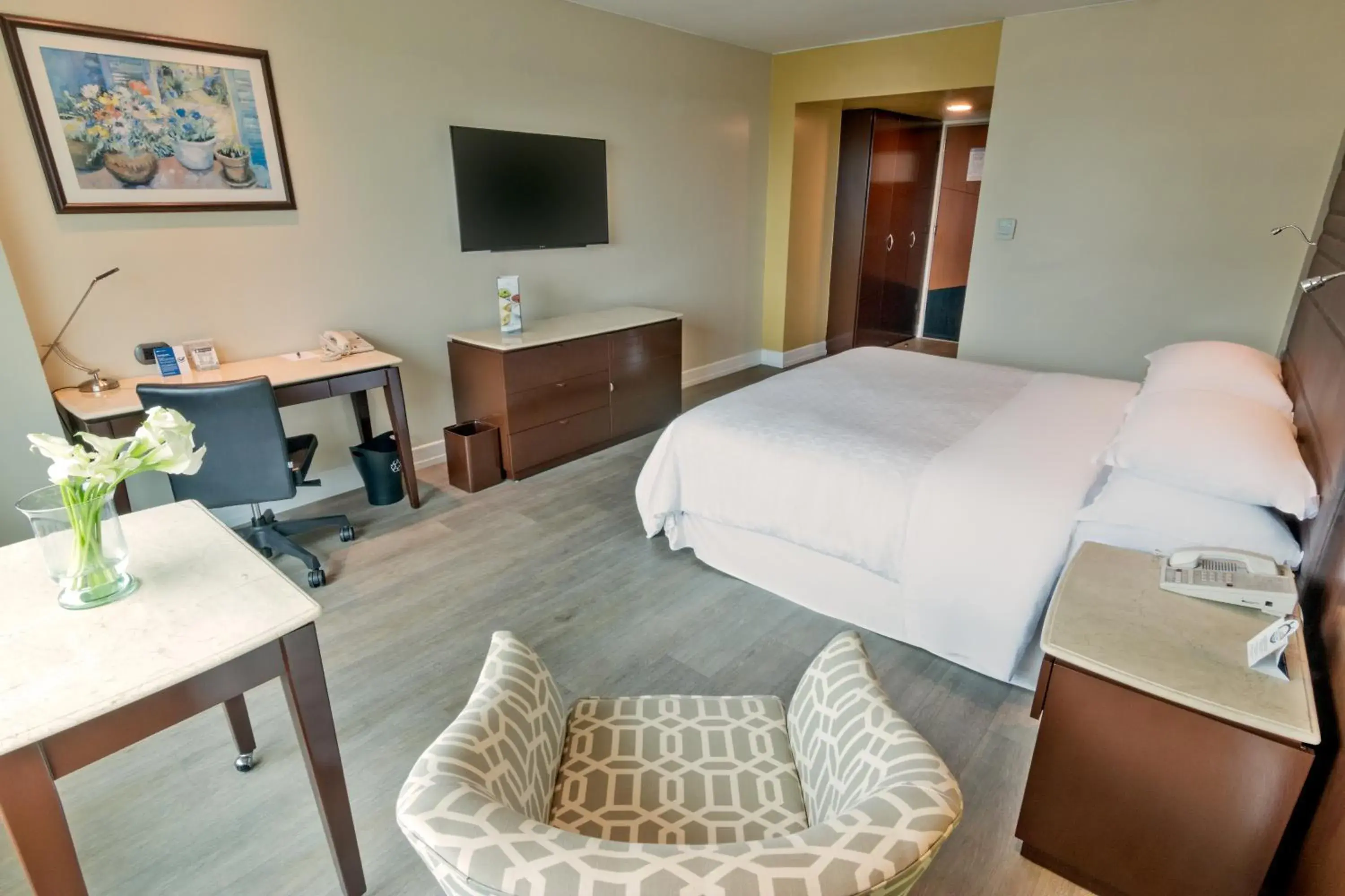 King Room - Club Level in Sheraton Guayaquil King Room - Club Level in Sheraton Guayaquil