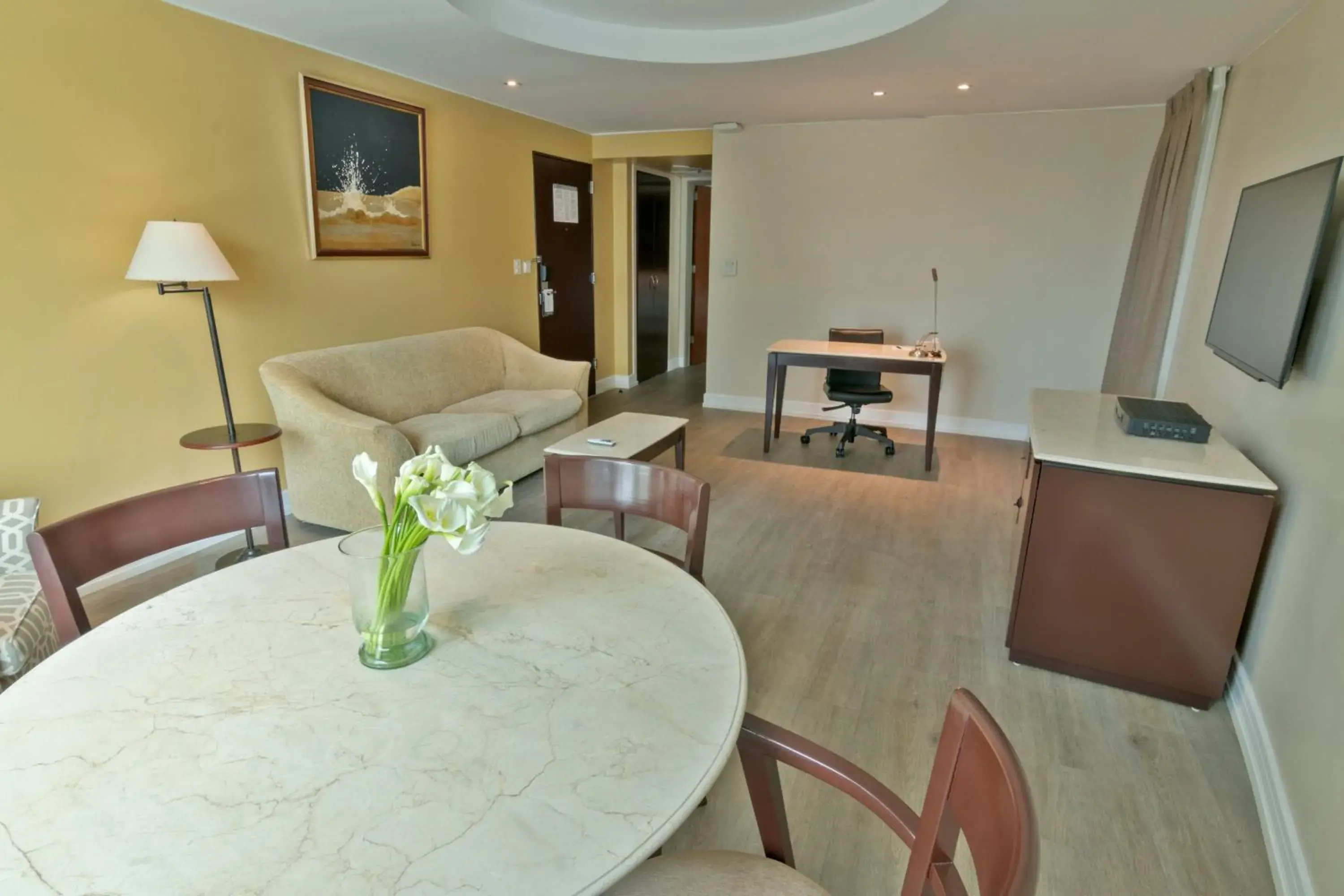 Junior King Suite in Sheraton Guayaquil Junior King Suite in Sheraton Guayaquil