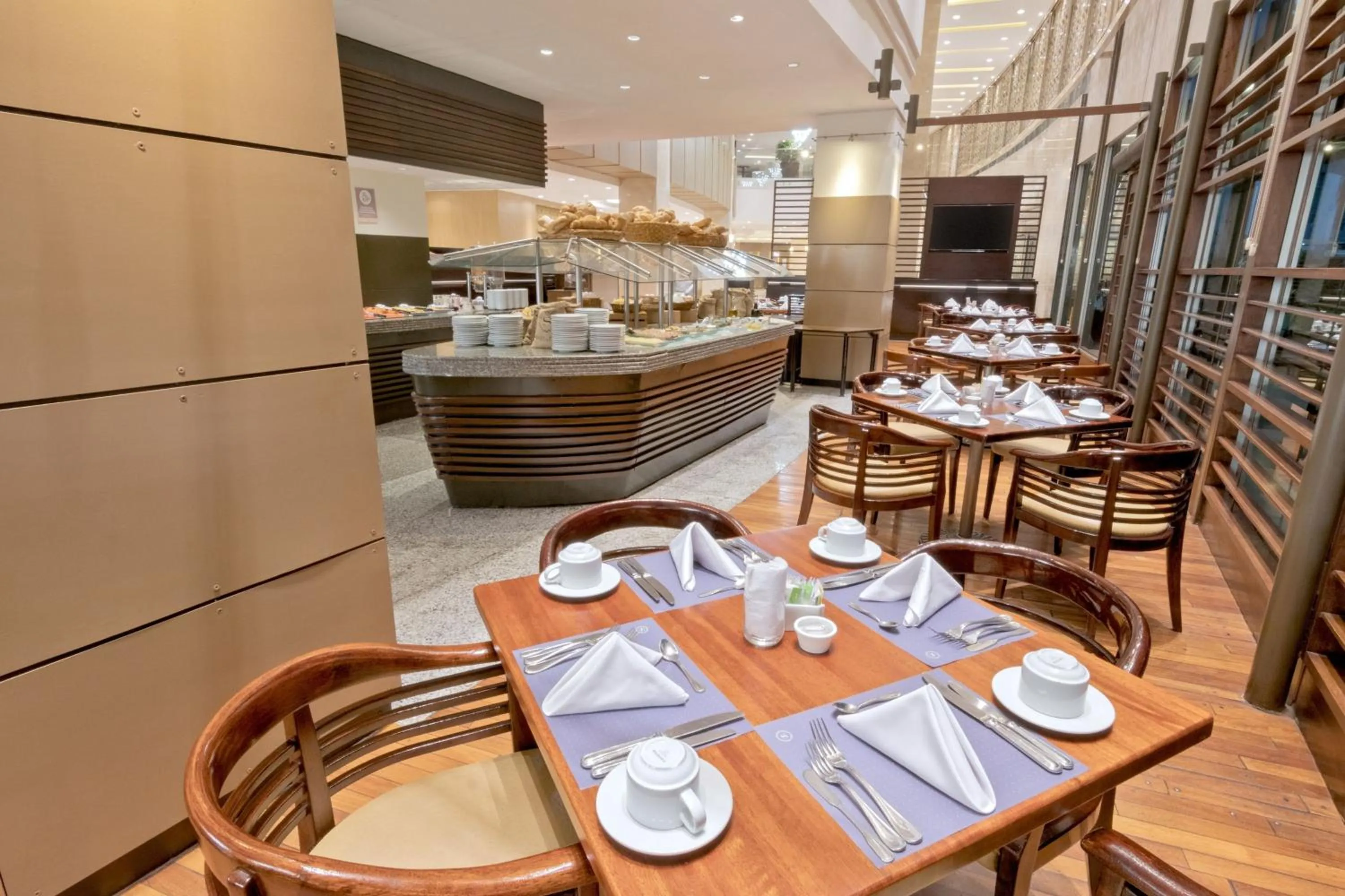 Restaurant/places to eat in Sheraton Guayaquil