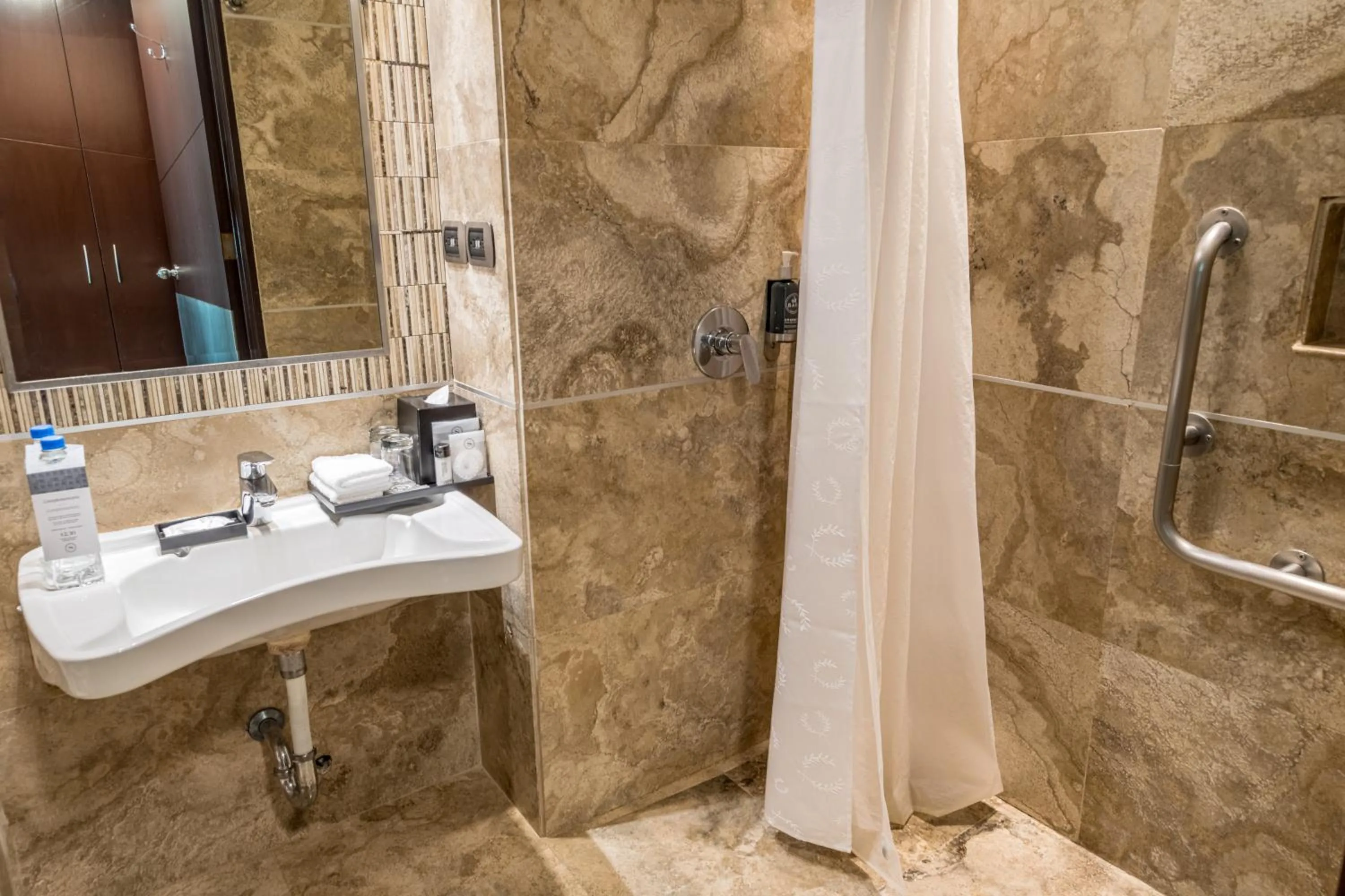 Bathroom in Sheraton Guayaquil