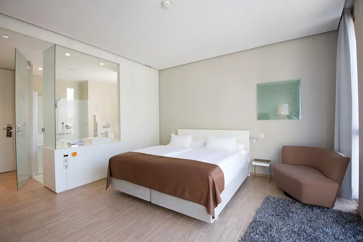 King Room with Roll-In Shower - Disability Access in Hotel Am Domplatz - Adult Only King Room with Roll-In Shower - Disability Access in Hotel Am Domplatz - Adult Only