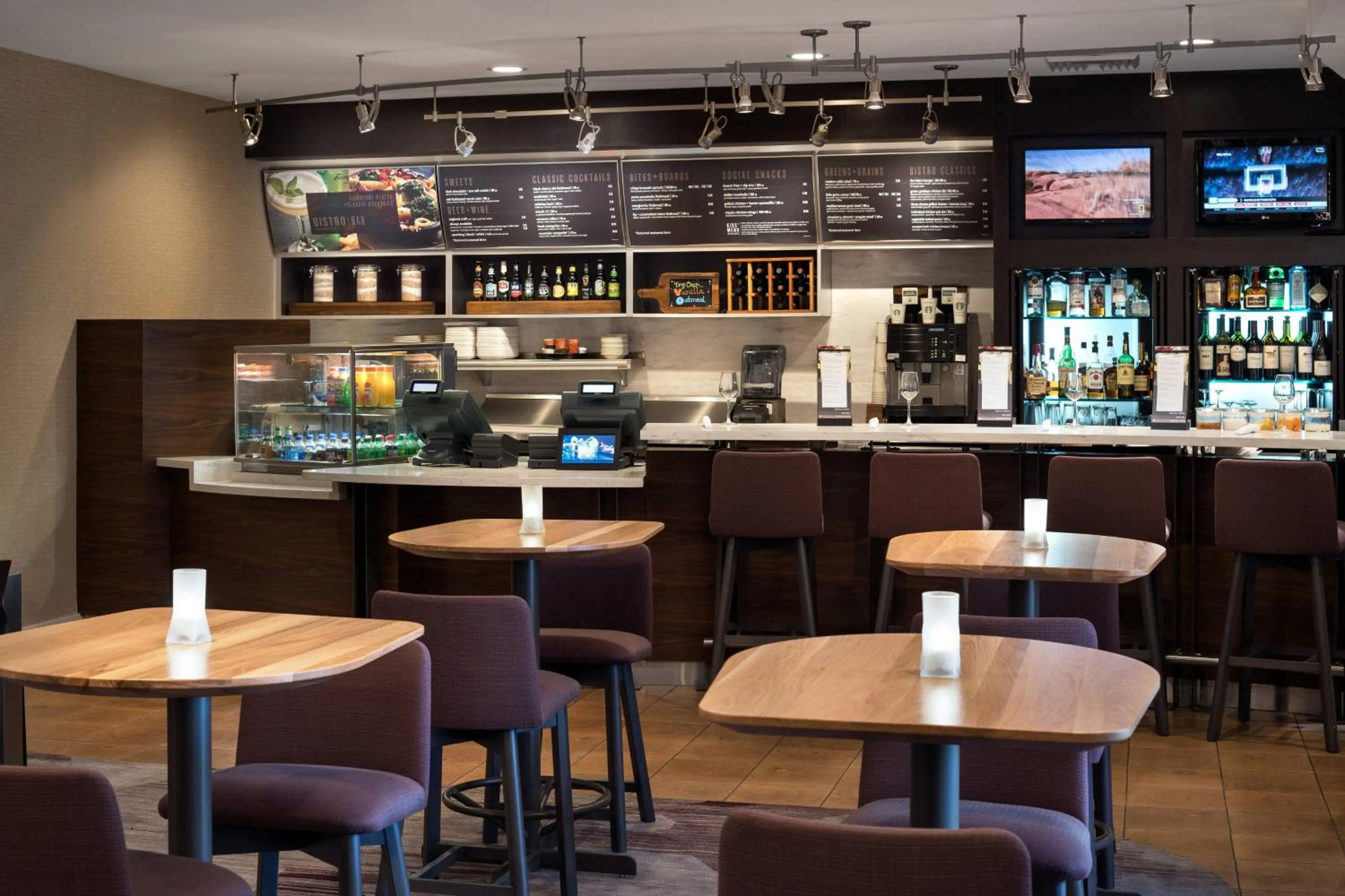 Restaurant/places to eat in Courtyard Milpitas Silicon Valley