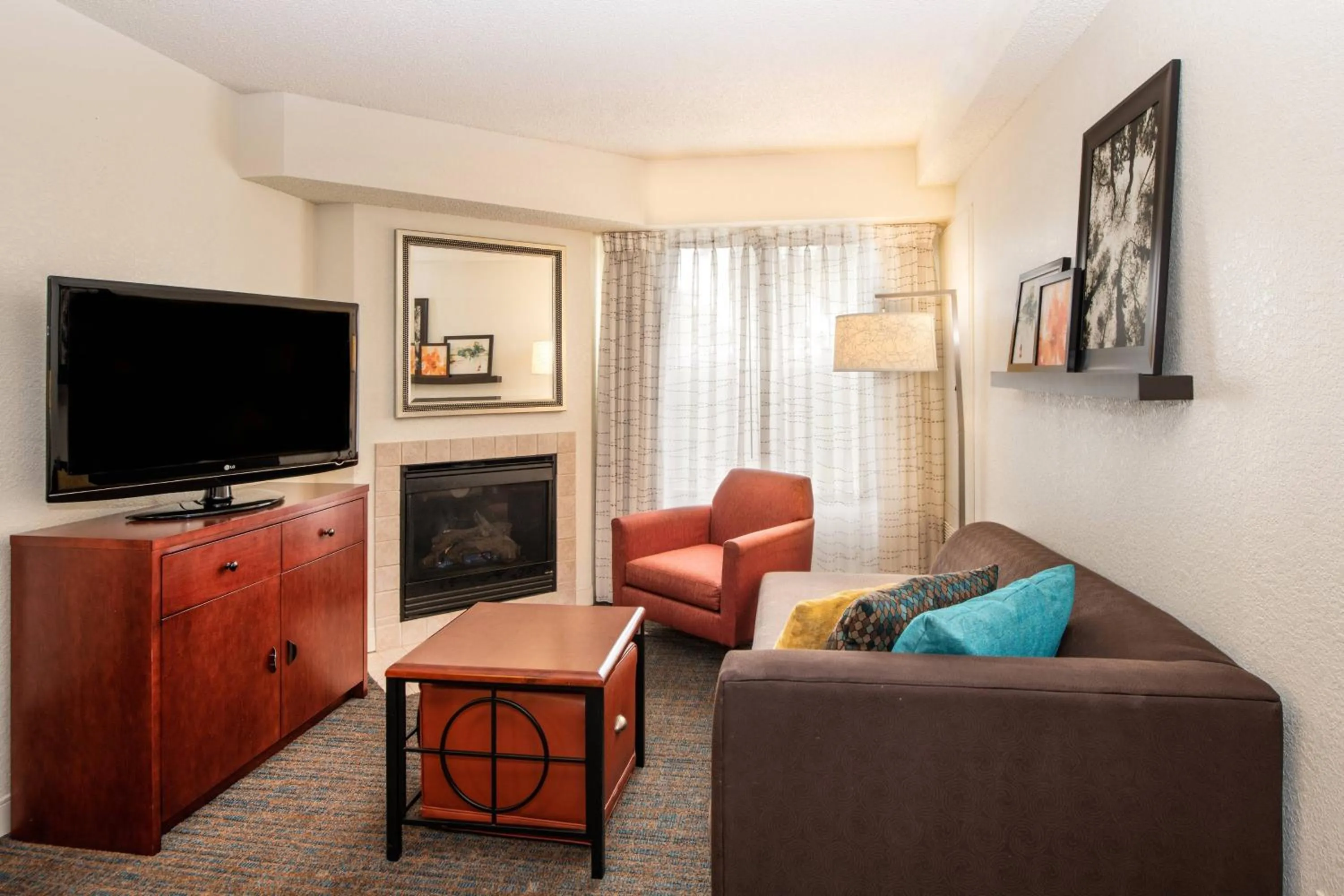Living room in Residence Inn by Marriott Newark Silicon Valley