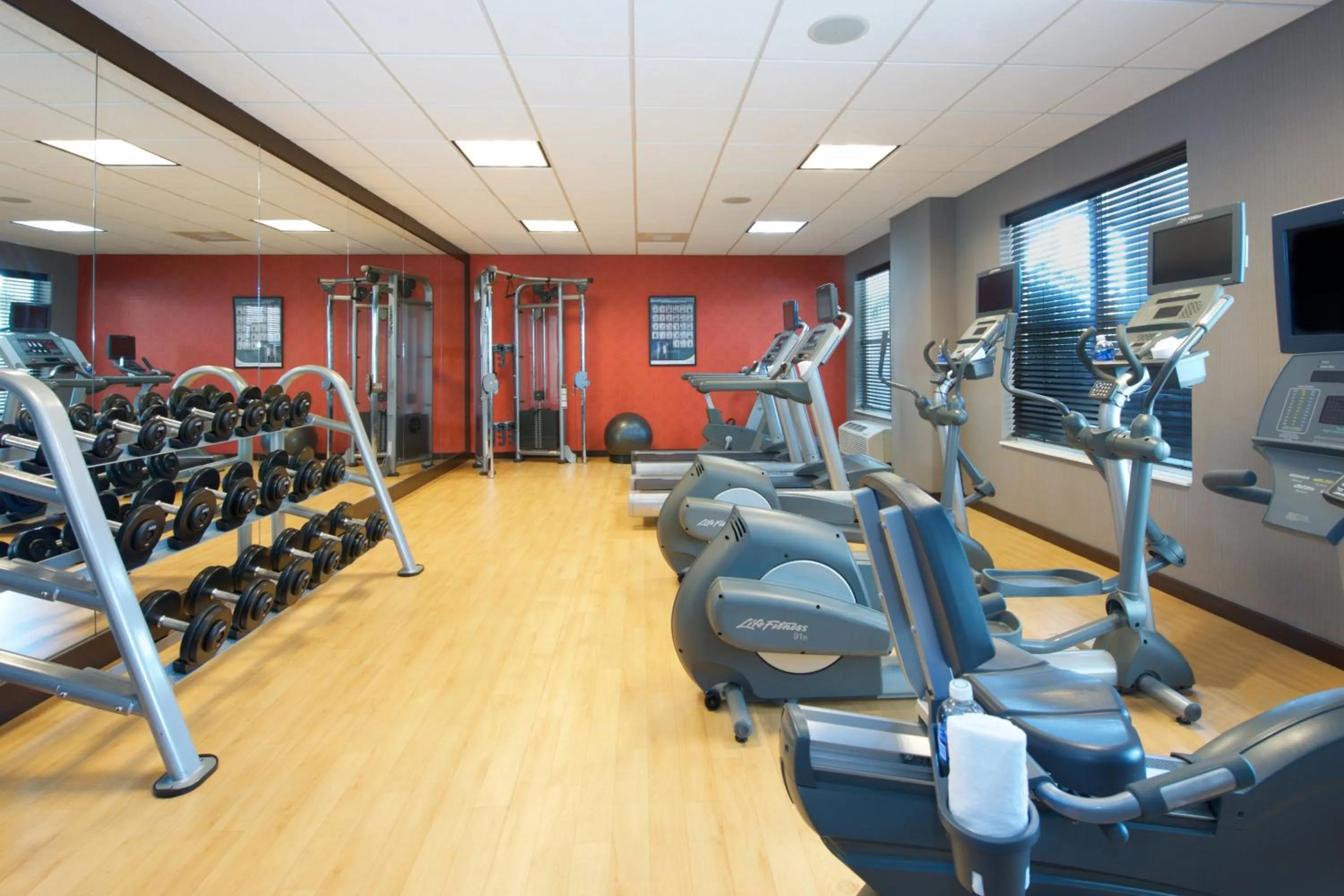 Fitness centre/facilities in Residence Inn by Marriott Newark Silicon Valley