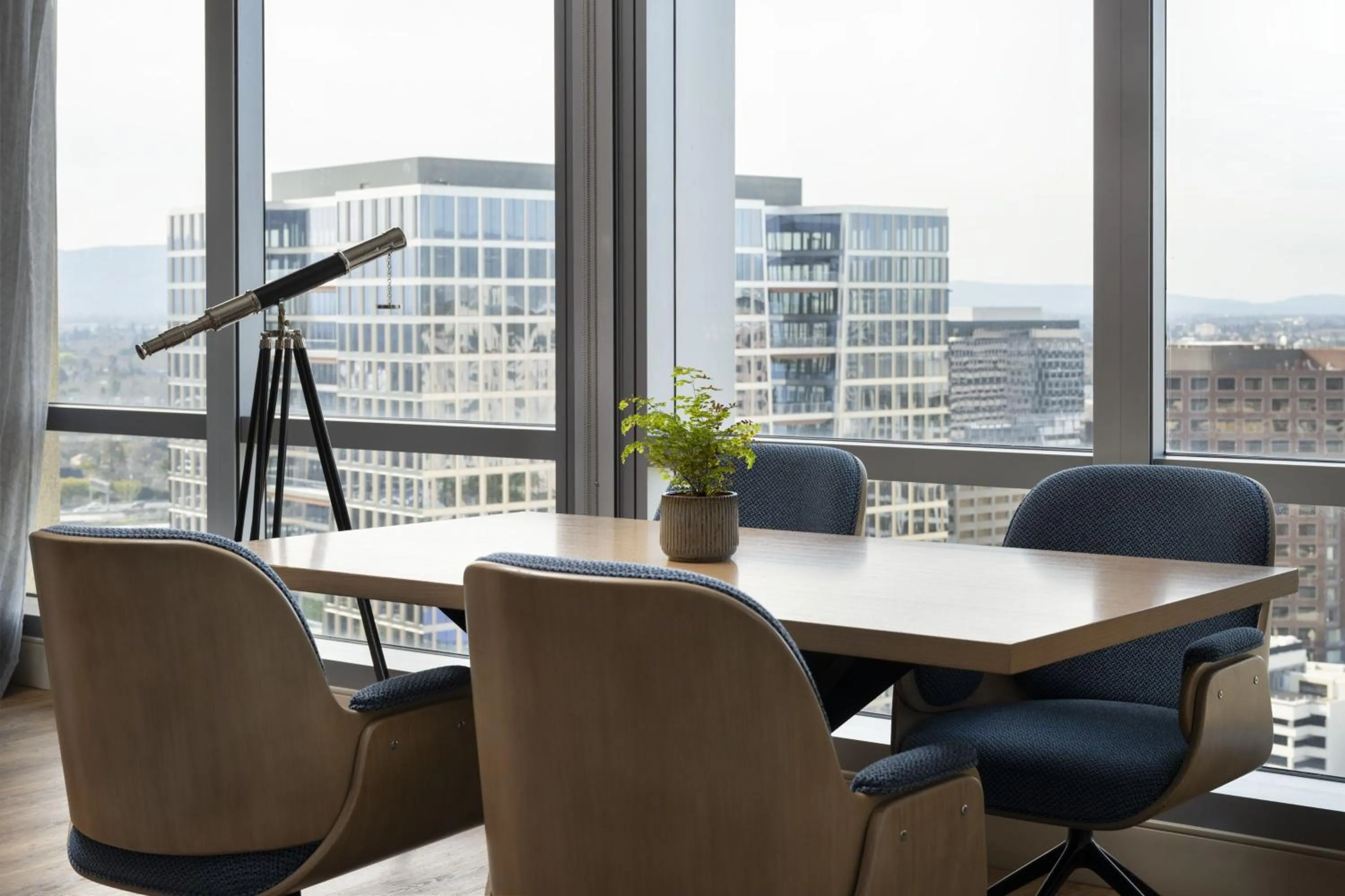 Photo of the whole room in San Jose Marriott