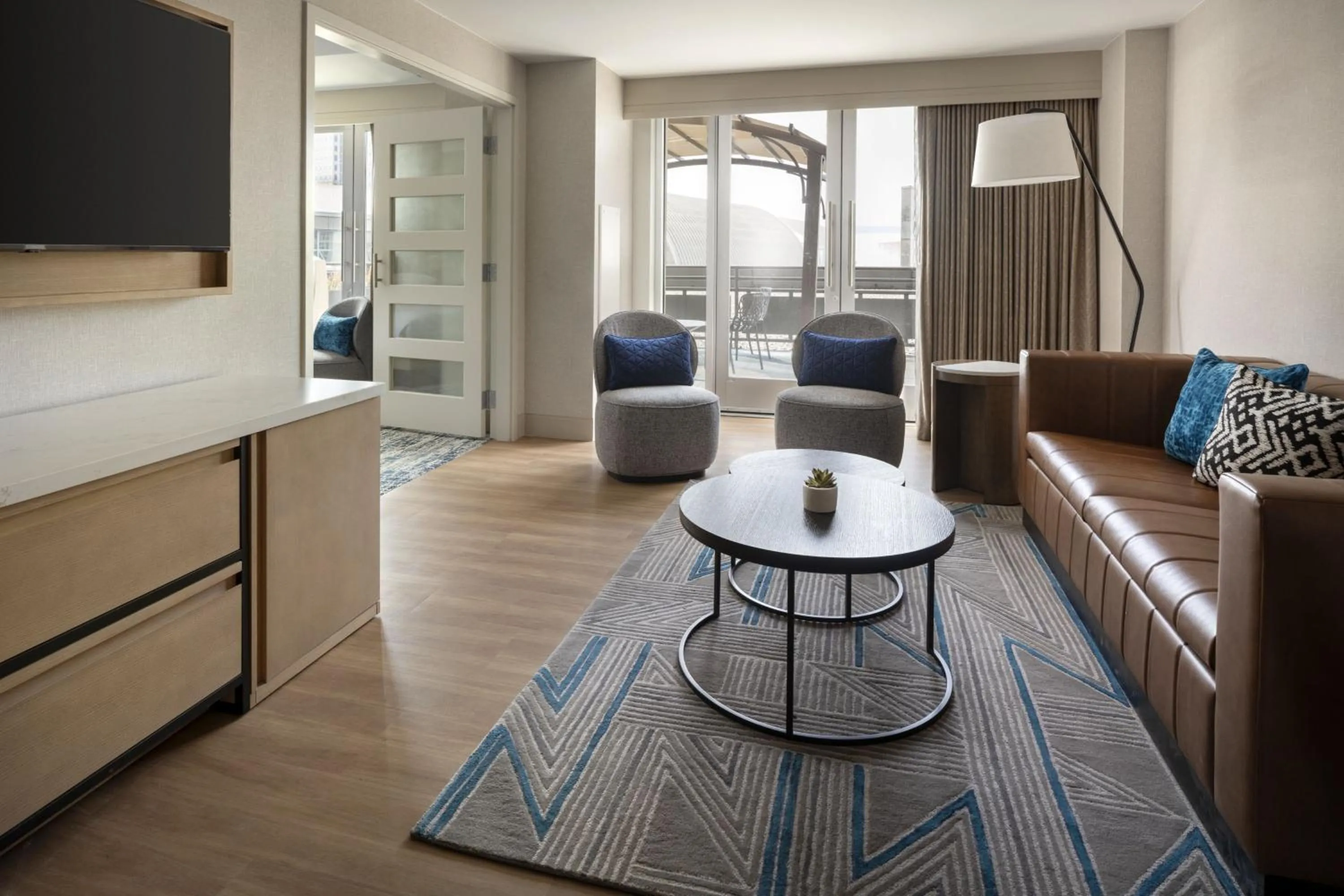 Living room in San Jose Marriott