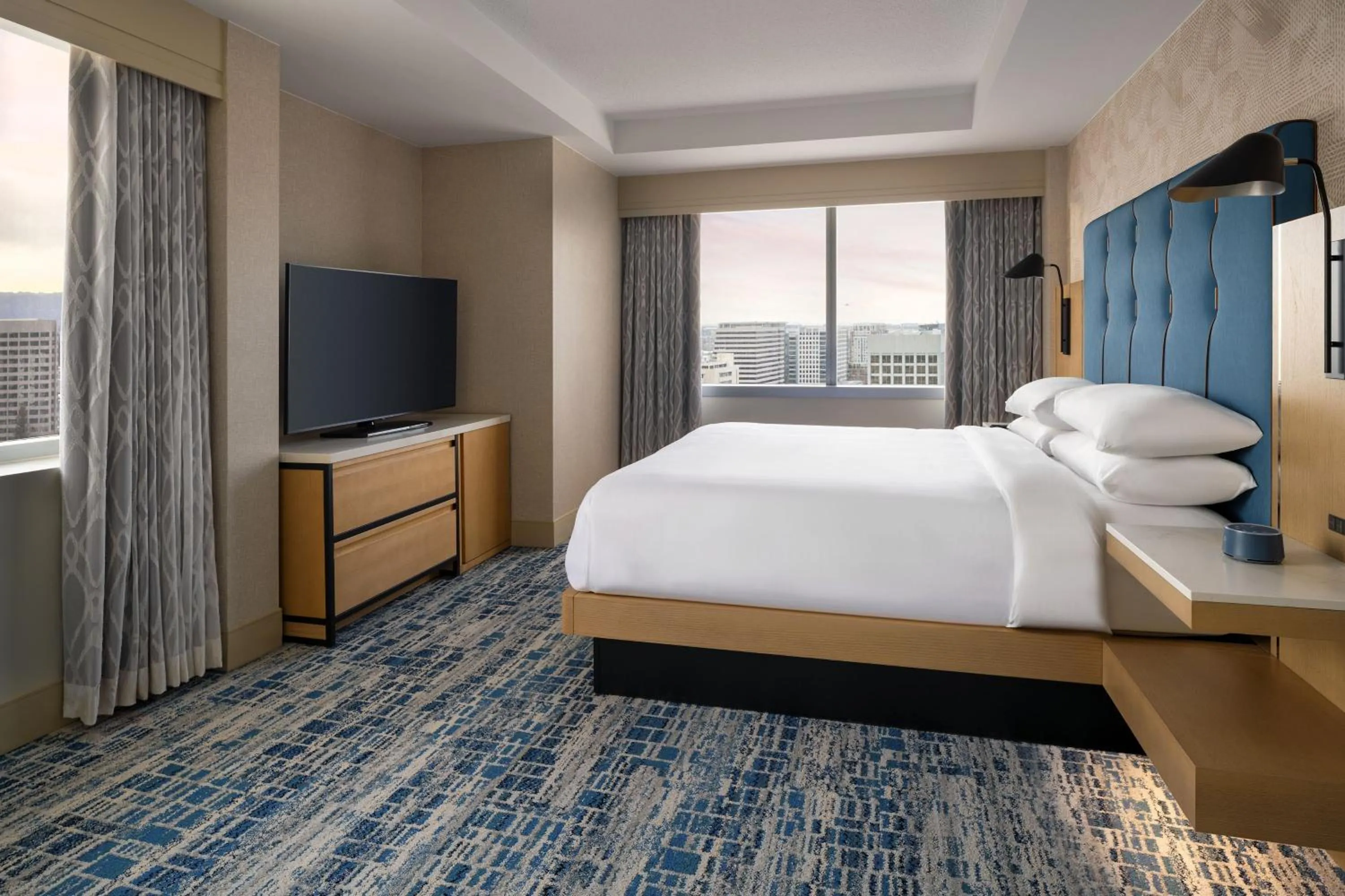 Bedroom, Bed in San Jose Marriott