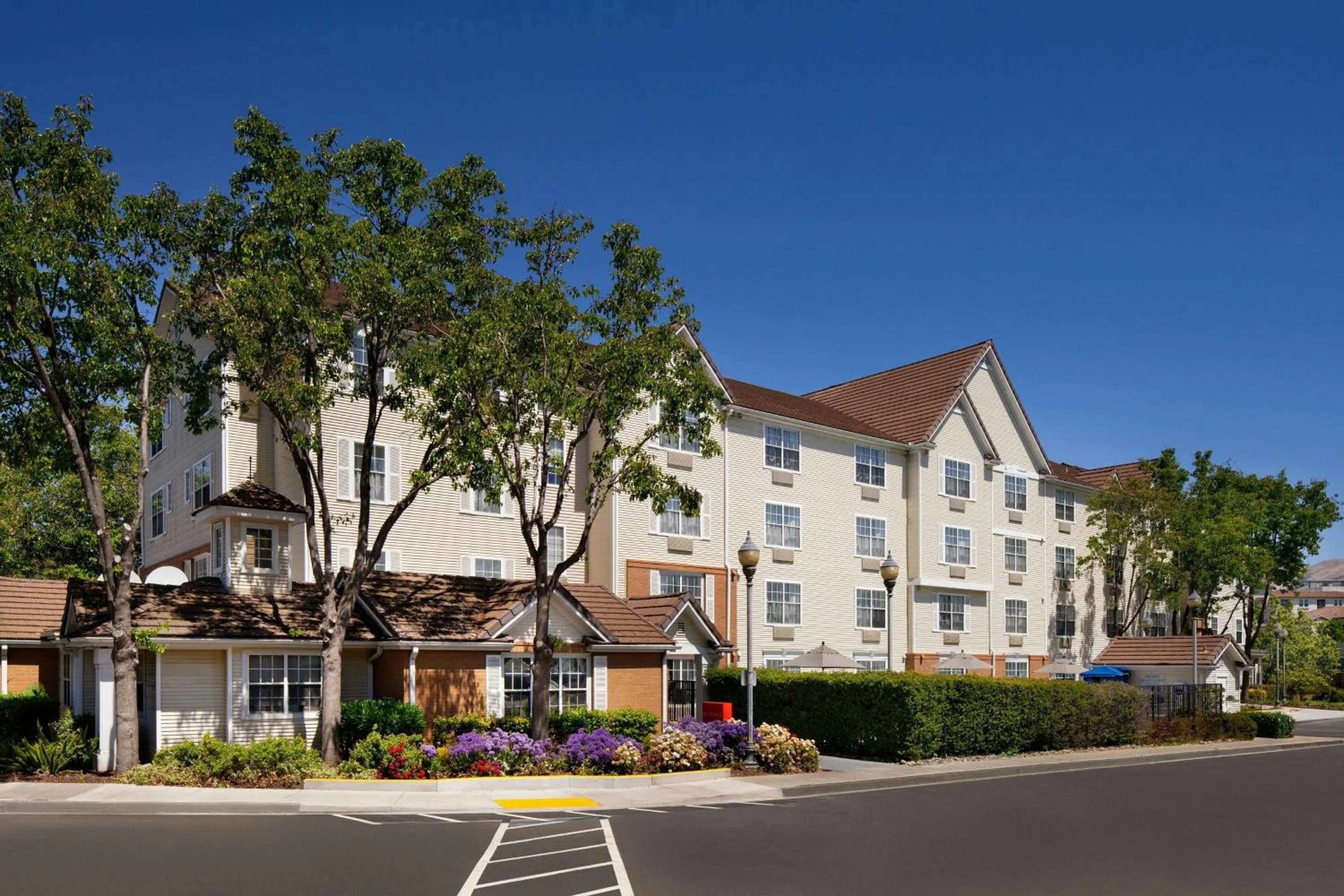 Property building in TownePlace Suites Milpitas Silicon Valley