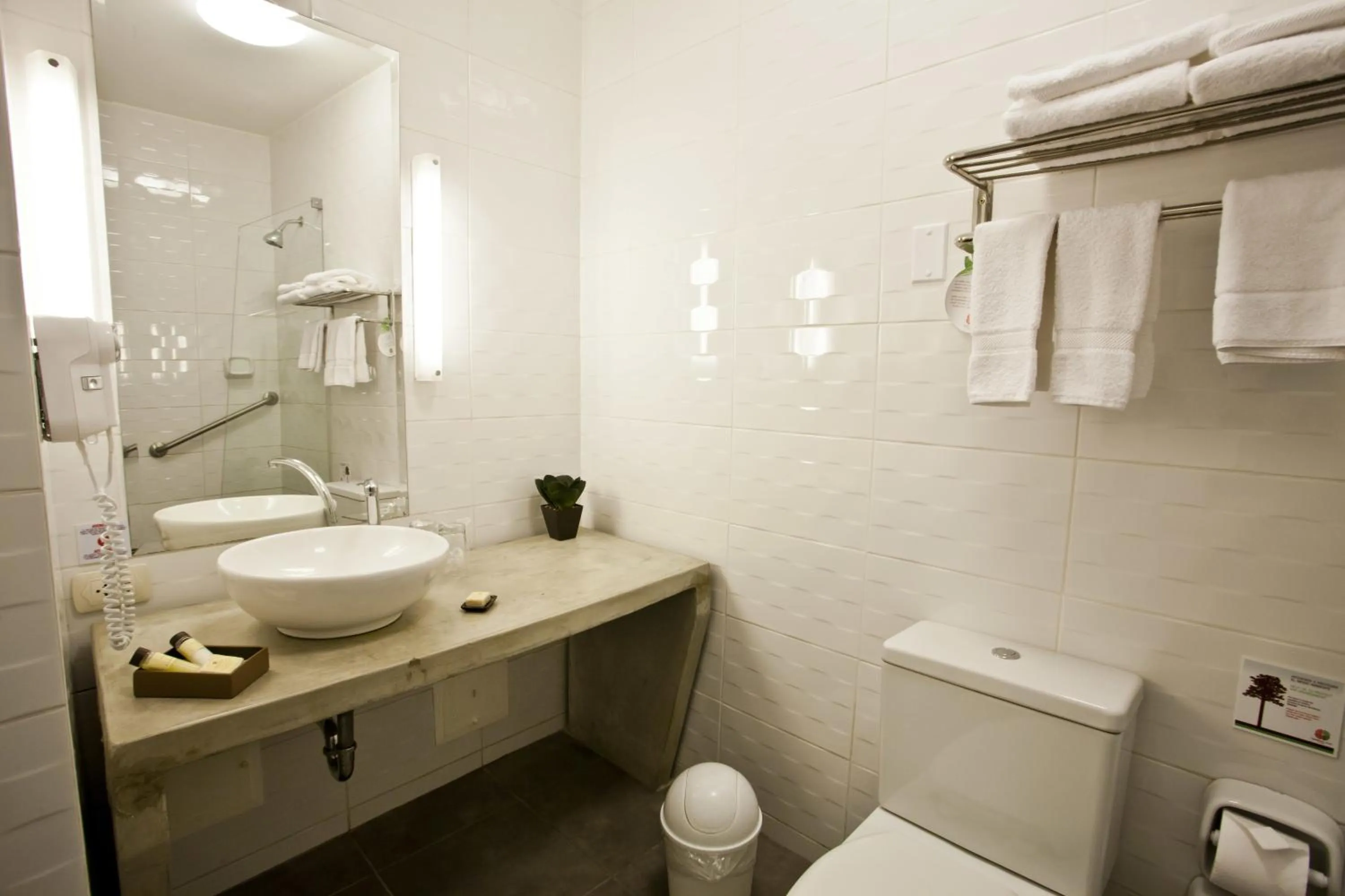 Bathroom in Tierra Viva Cusco Saphi Hotel