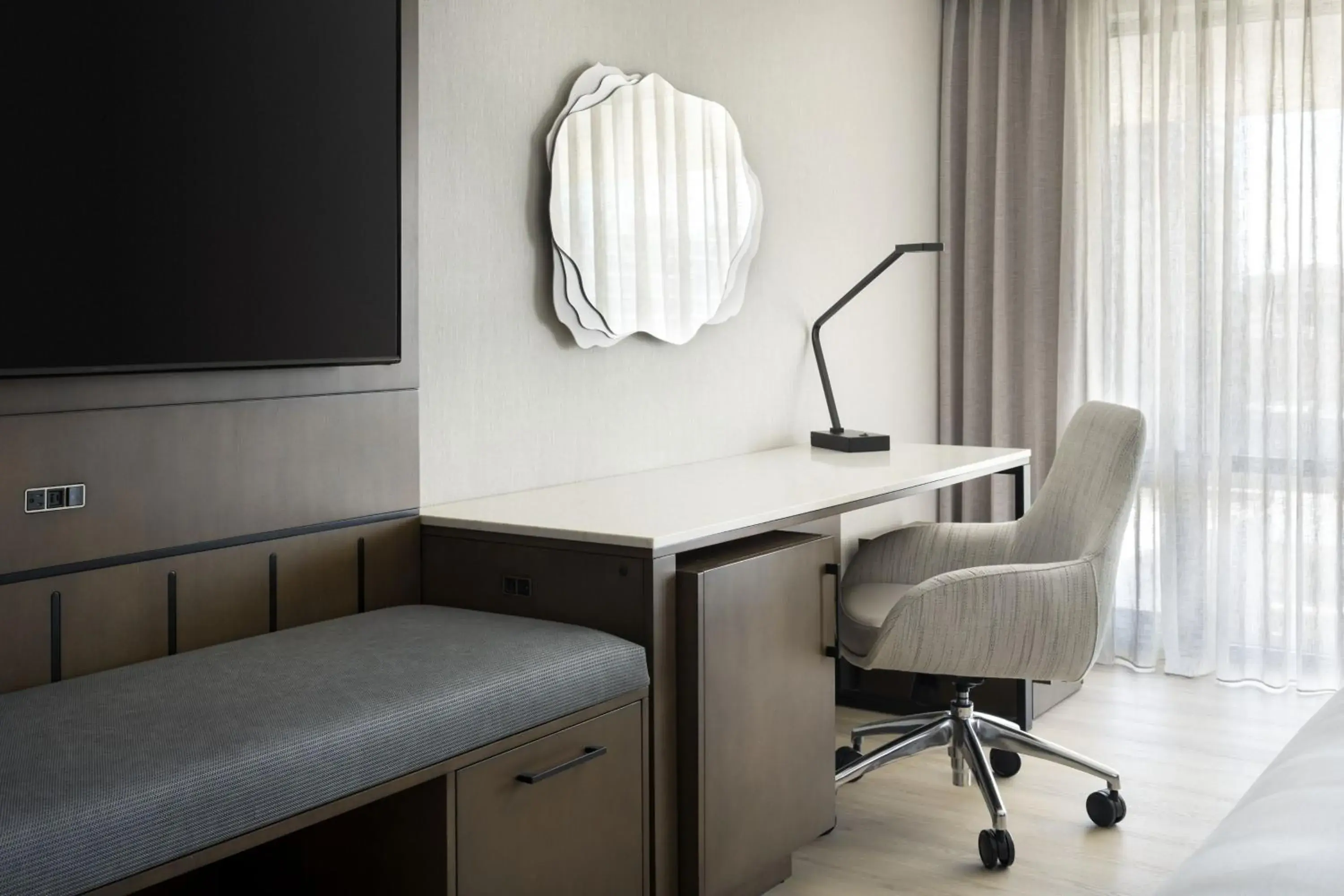 Deluxe King Room with Adapted Tub - Mobility Accessible in Salt Lake Marriott Downtown at City Creek Deluxe King Room with Adapted Tub - Mobility Accessible in Salt Lake Marriott Downtown at City Creek