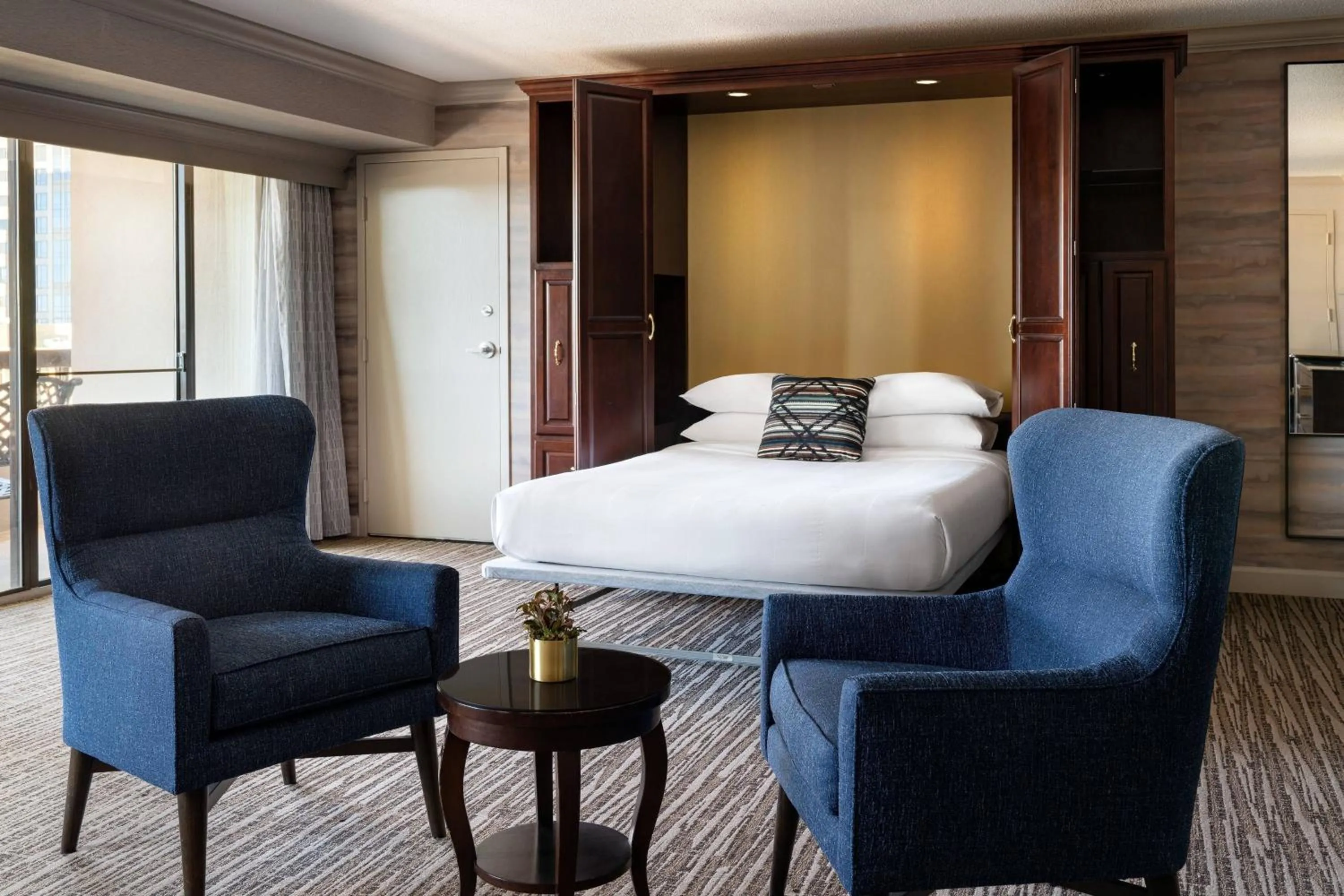 Bedroom, Bed in Salt Lake Marriott Downtown at City Creek