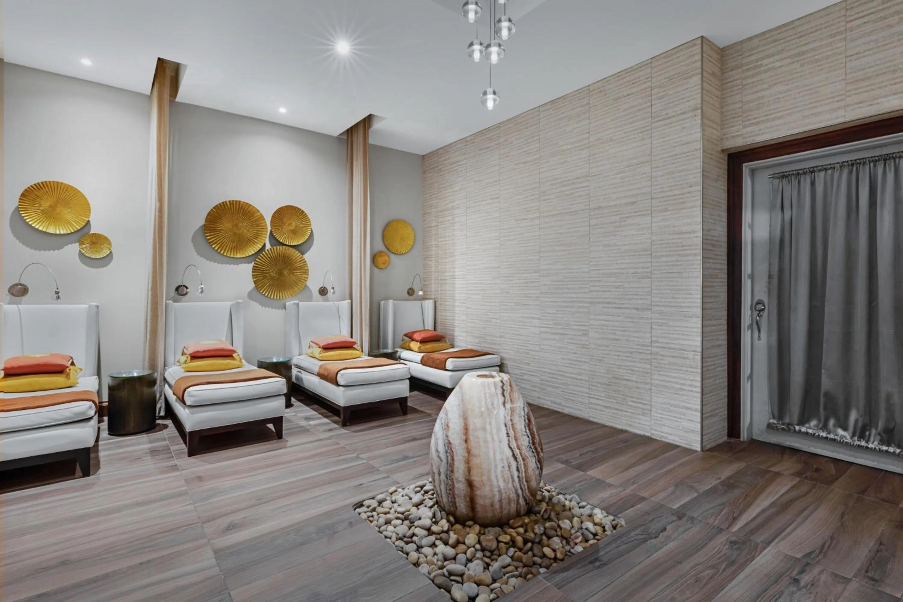 Spa and wellness centre/facilities, Bed in Marriott's Aruba Surf Club