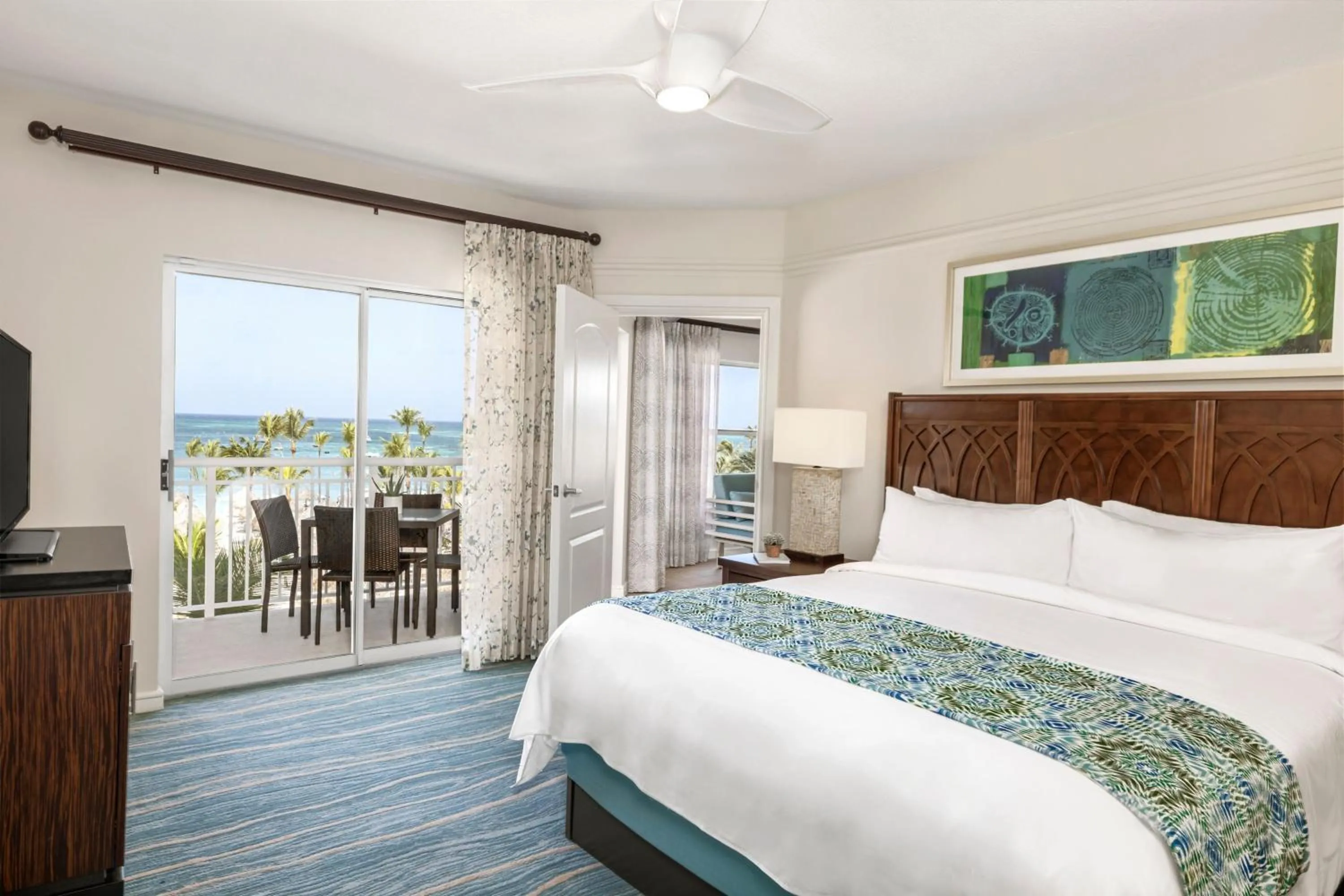 Bedroom, Bed in Marriott's Aruba Surf Club