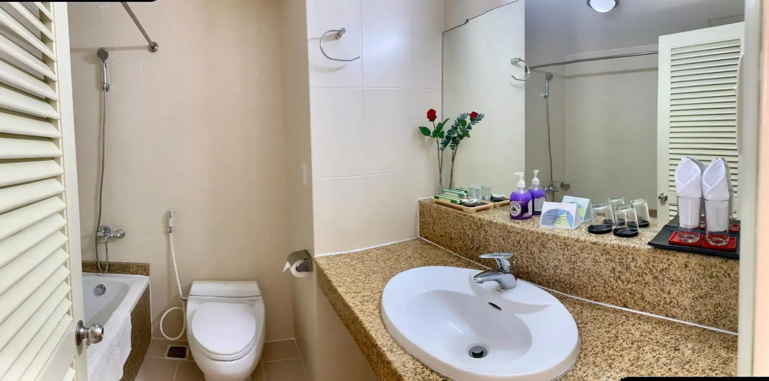 Superior Double or Twin Room with Mountain View in The Coast Hotel Vung Tau Superior Double or Twin Room with Mountain View in The Coast Hotel Vung Tau