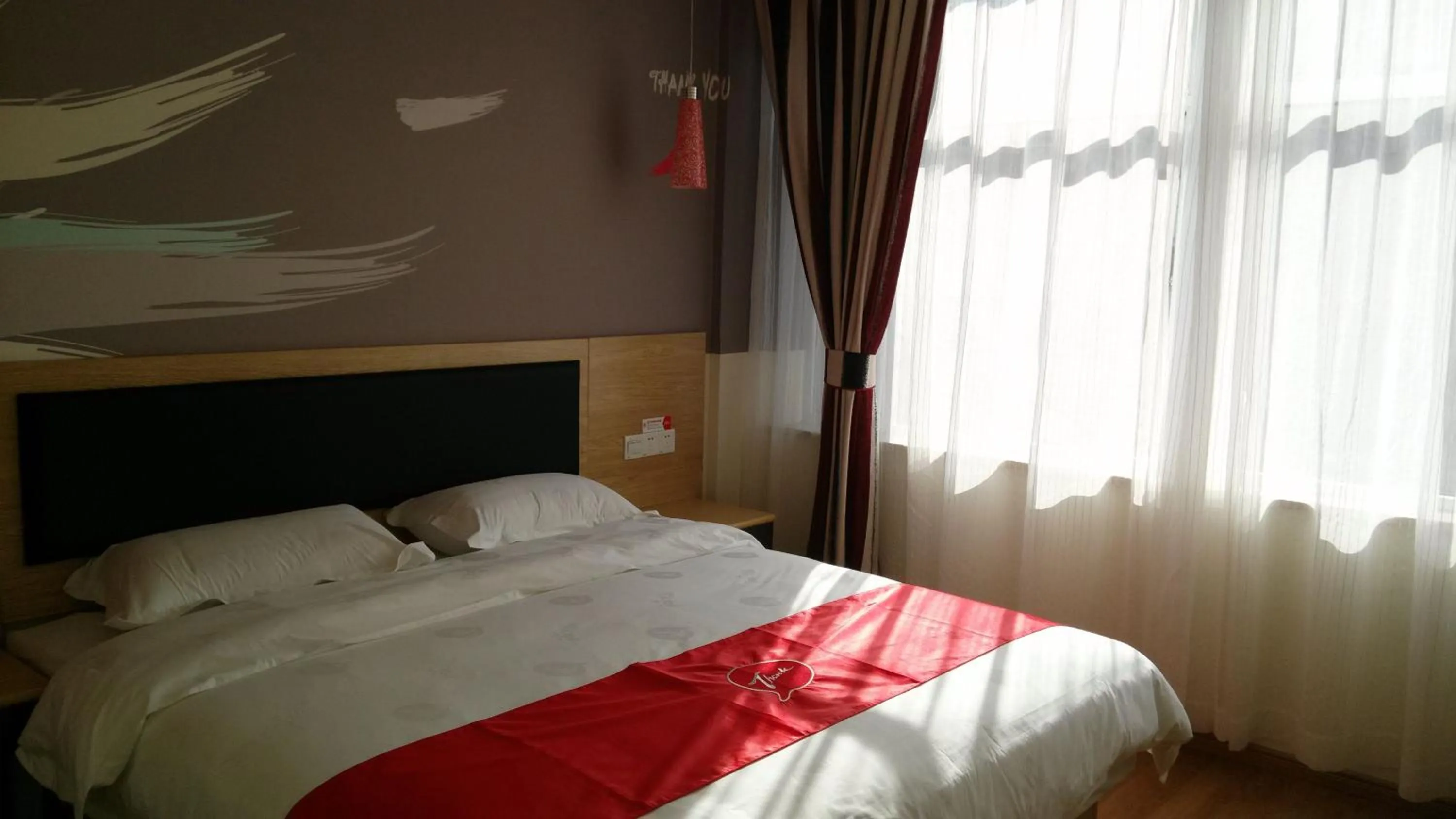 Bed in Thank Inn Chain Hotel Jiangxi Fuzhou Linchuan District Laowuhuang Palace Bus Station