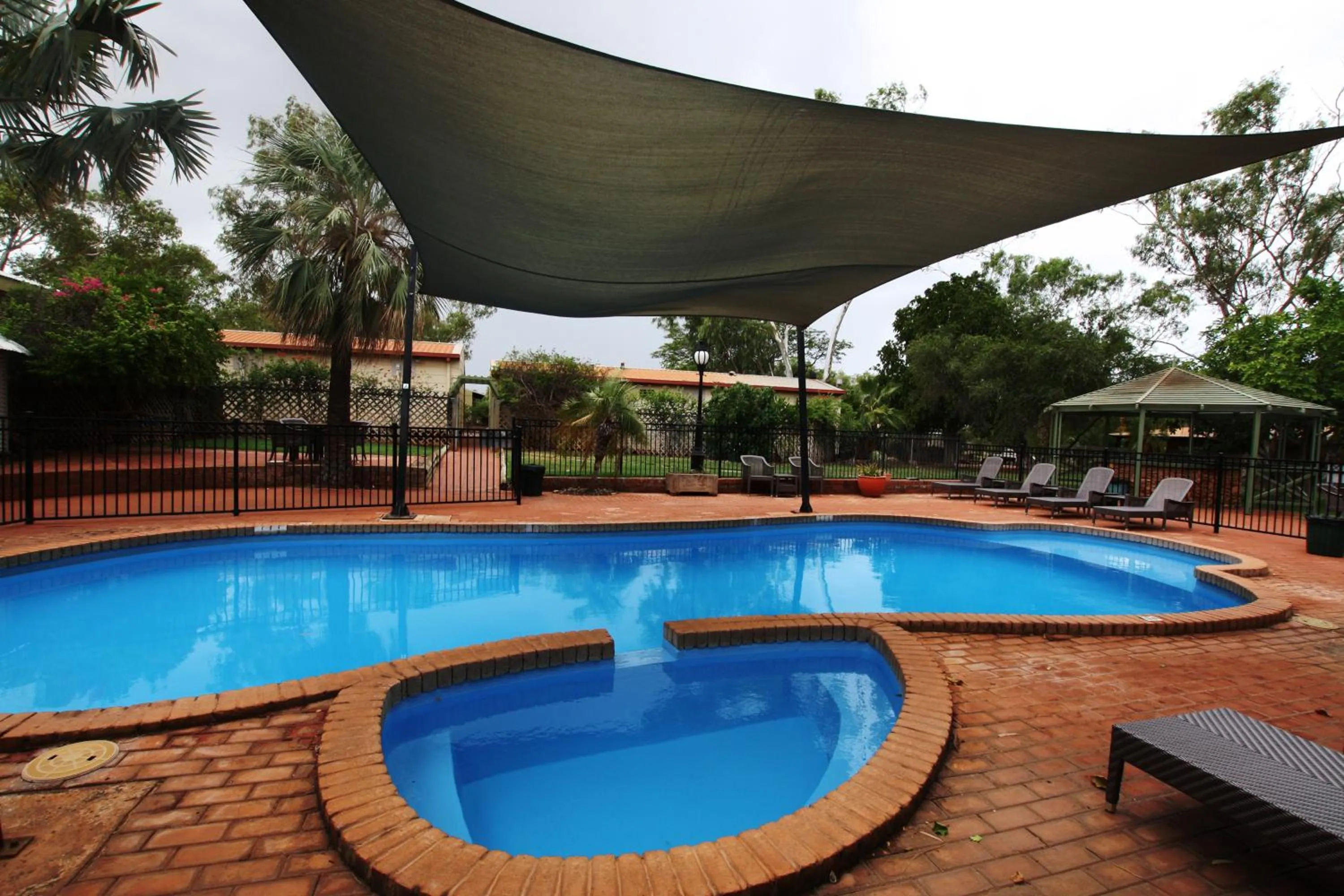 Swimming pool in Kimberley Hotel
