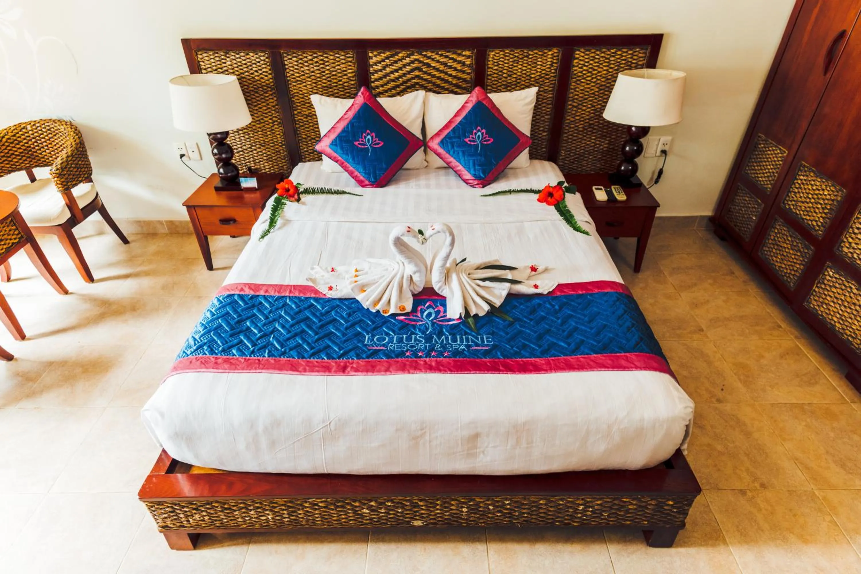 Bed in Lotus Muine Resort & Spa