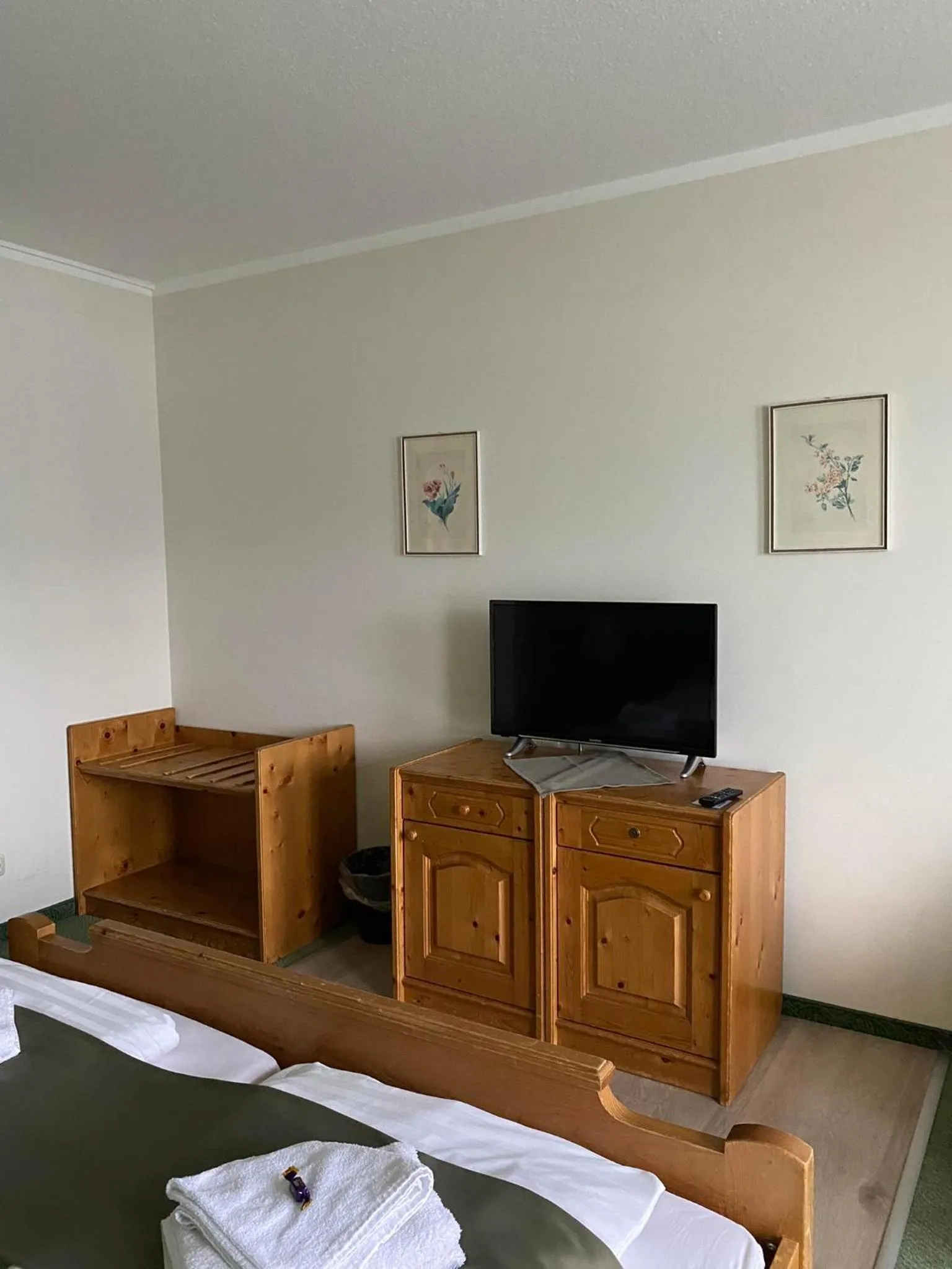 Photo of the whole room in Hotel Aquamarin