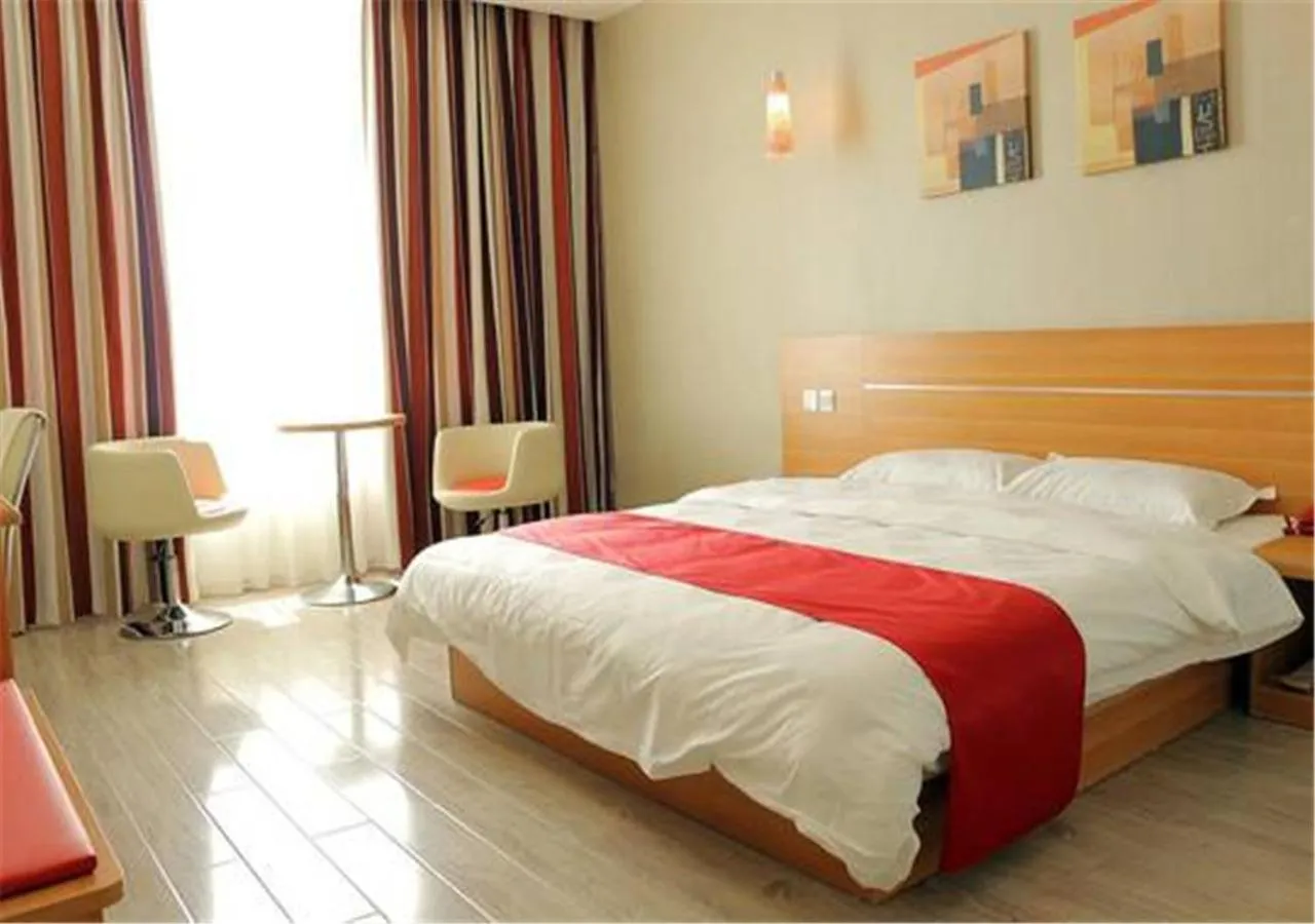 On site, Bed in Thank Inn Chain Hotel Yunnan Lijiang Old Town South Gate