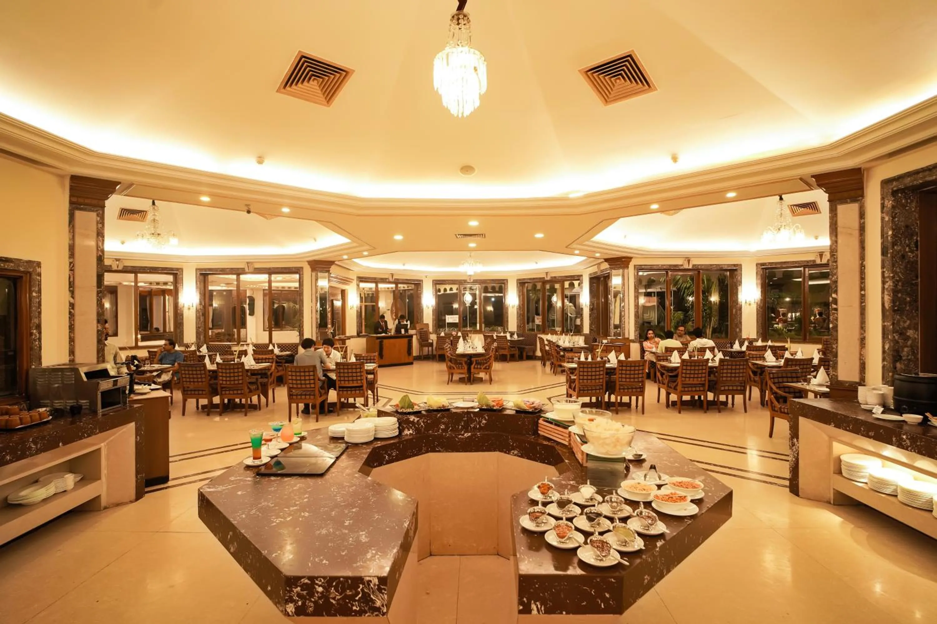 Restaurant/places to eat in Ambassador Ajanta Hotel, Aurangabad